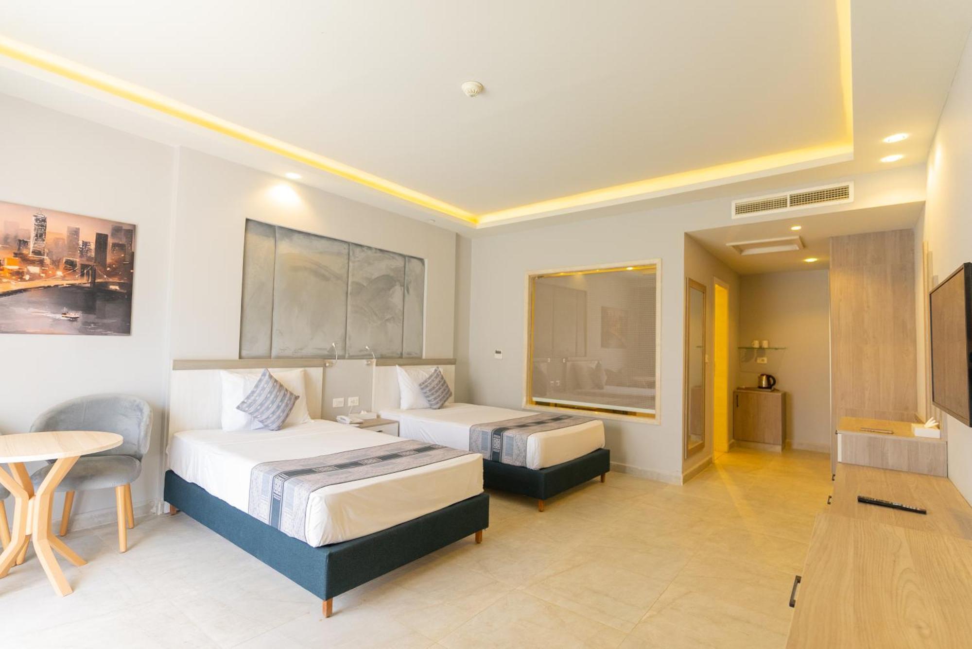 Deluxe Double or Twin Room Garden View