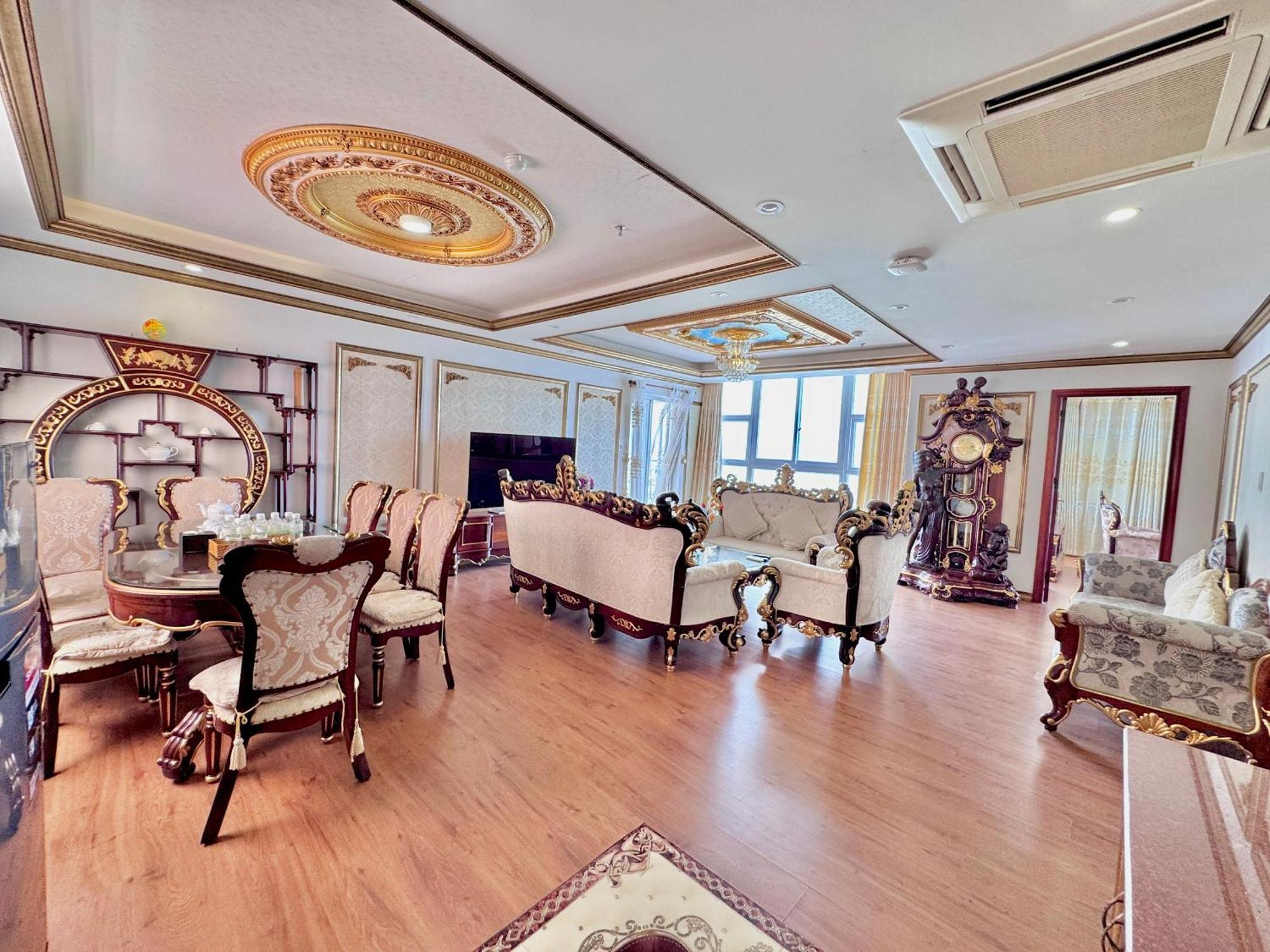 LUXURY APARTMENT OCEAN VIEW BALCONY