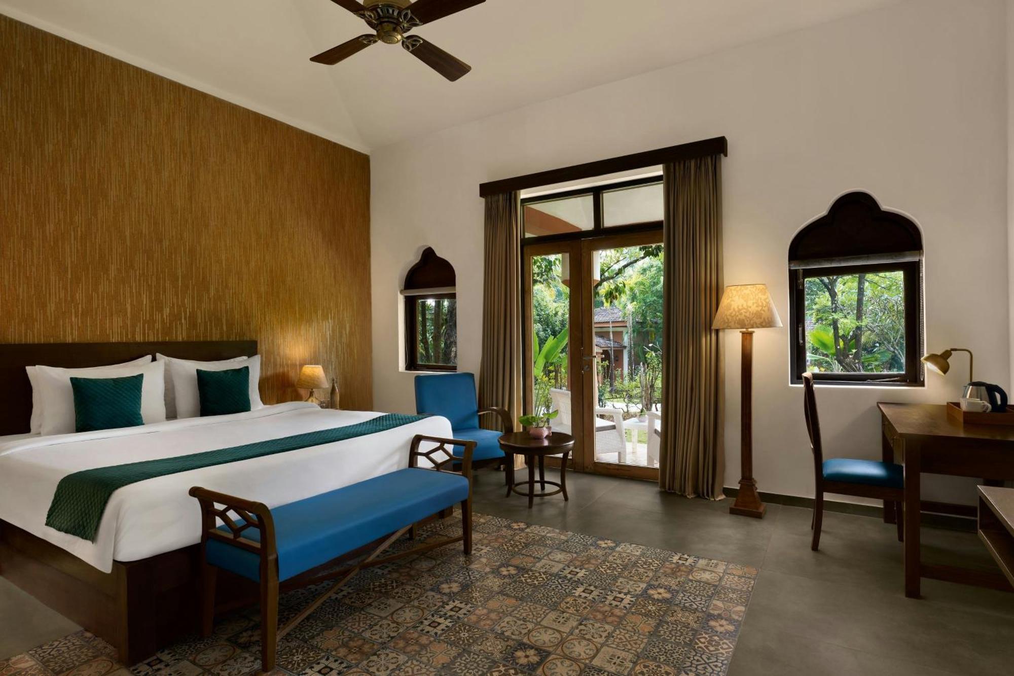 Fern Classic Villa with King Bed and Sofa Bed