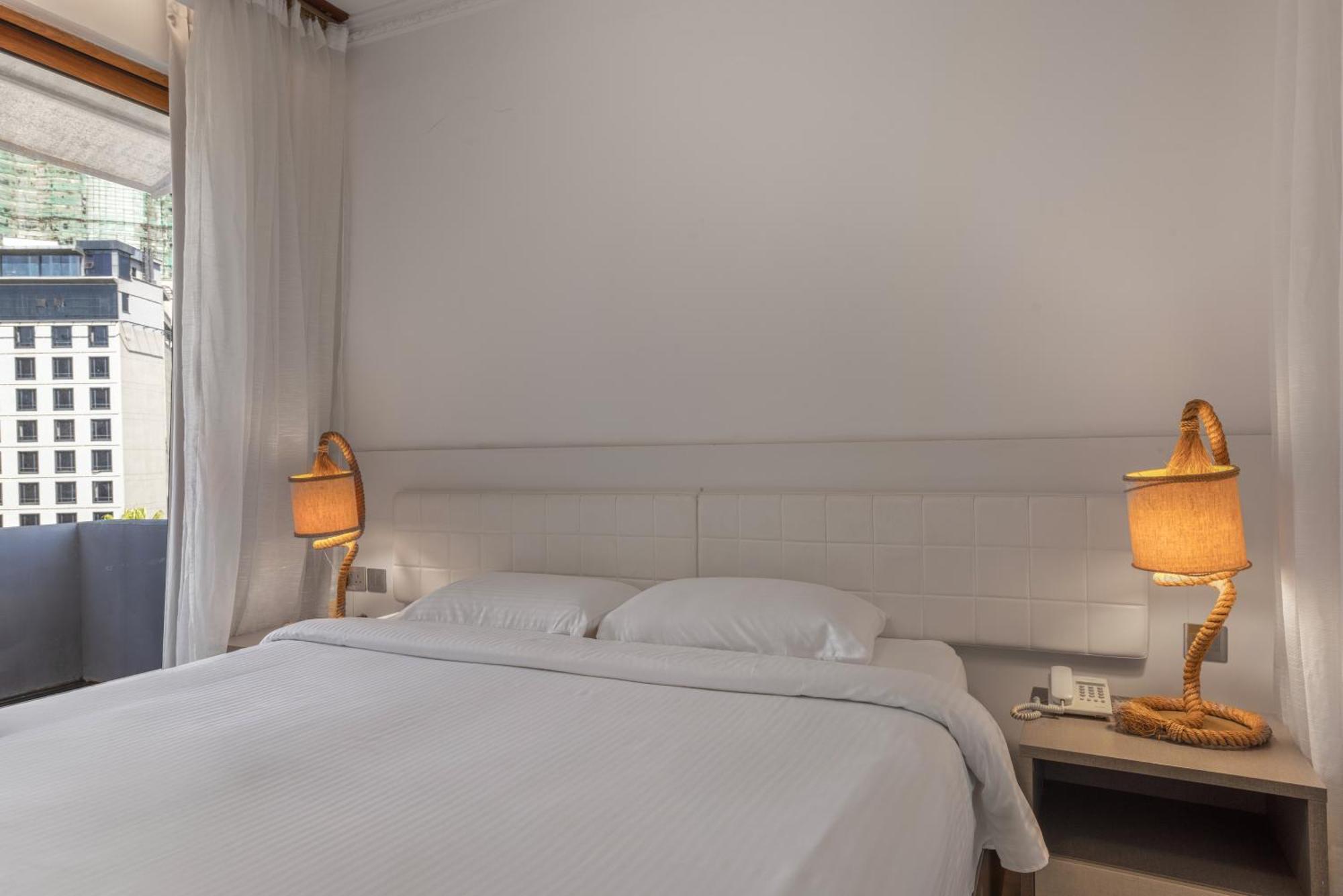 Deluxe Room,1742982061:JPEG