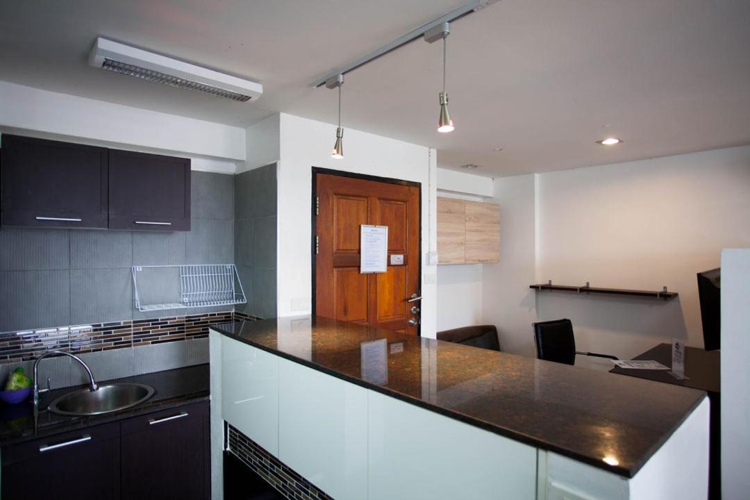 One-Bedroom Apartment with Balcony and Mountain View,1742990263:JPEG