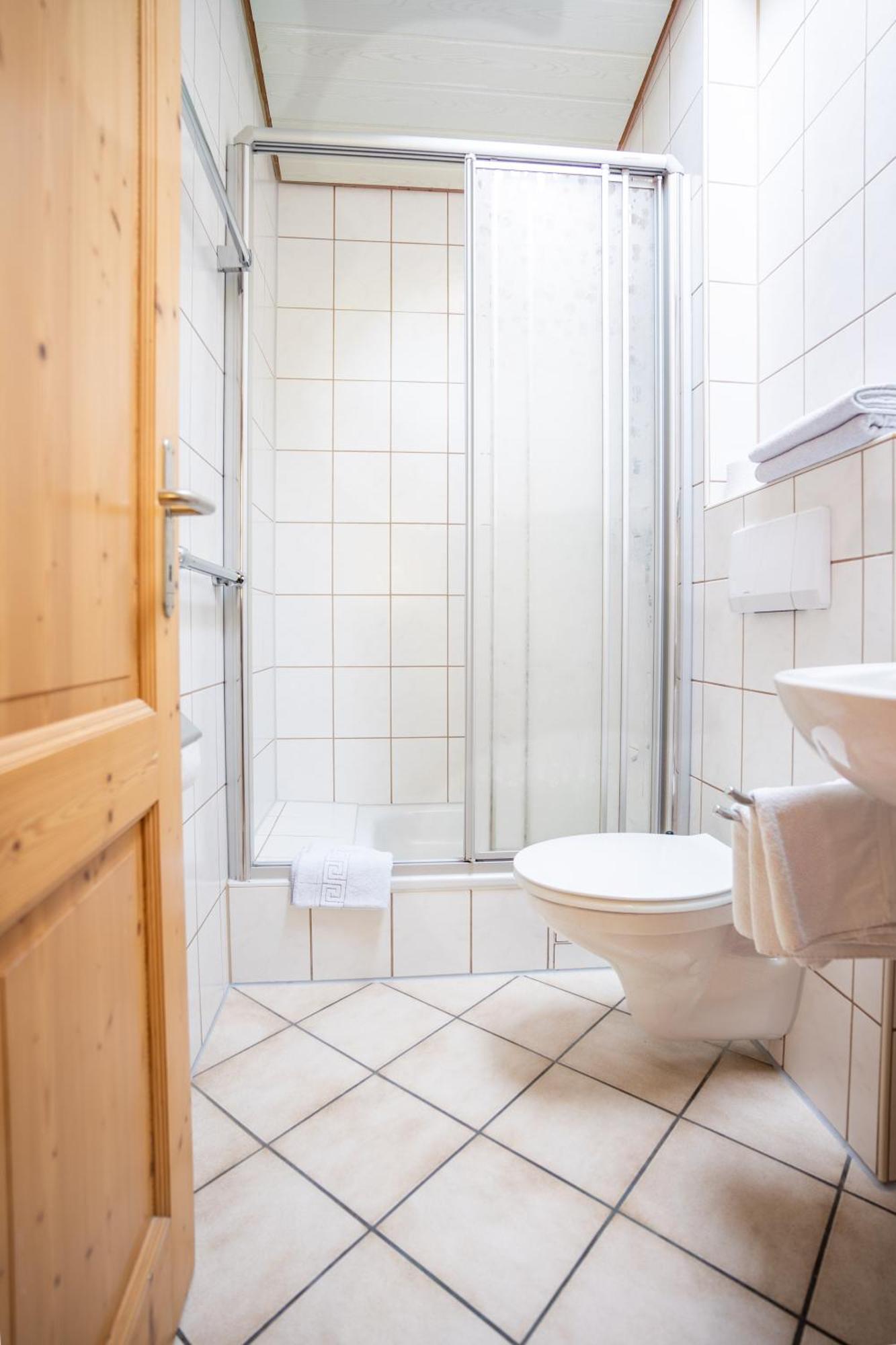 Doppelzimmer mit Gartenblick