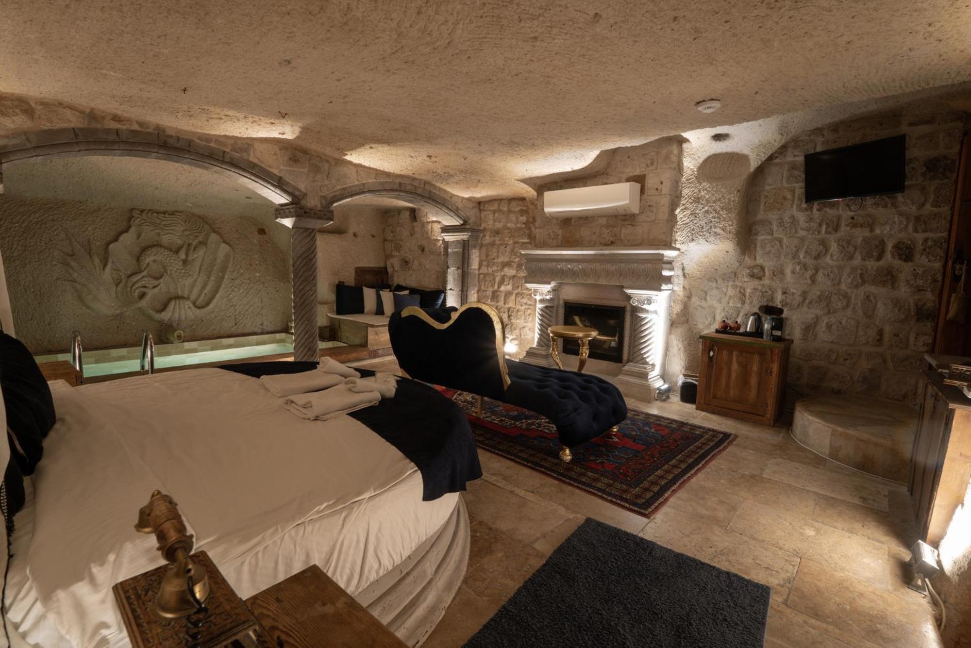 Luxury Cave Room Private Pool Turkish Bath