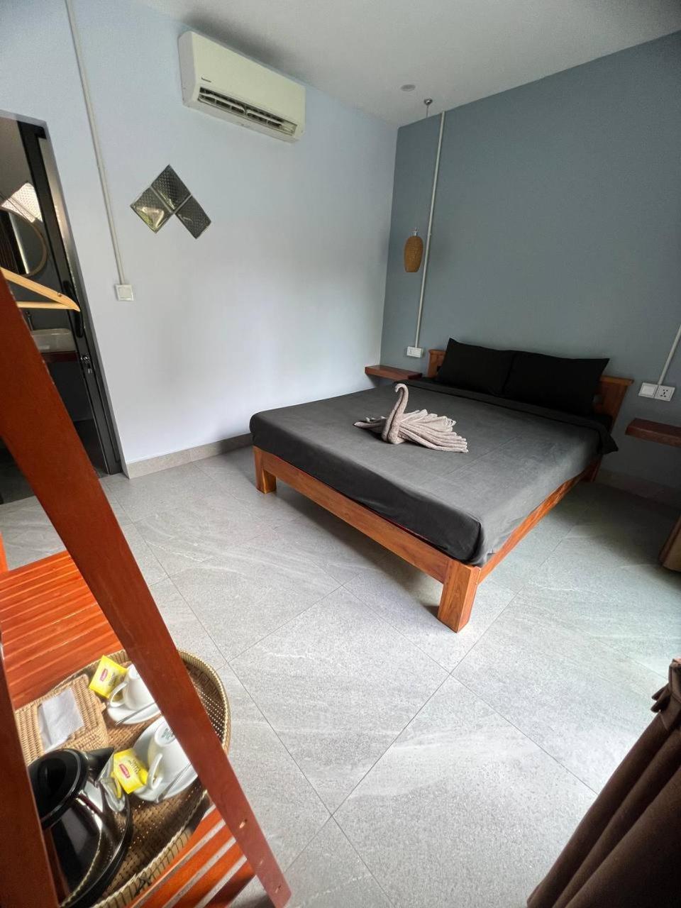 Tweepersoonskamer met Uitzicht op het Zwembad