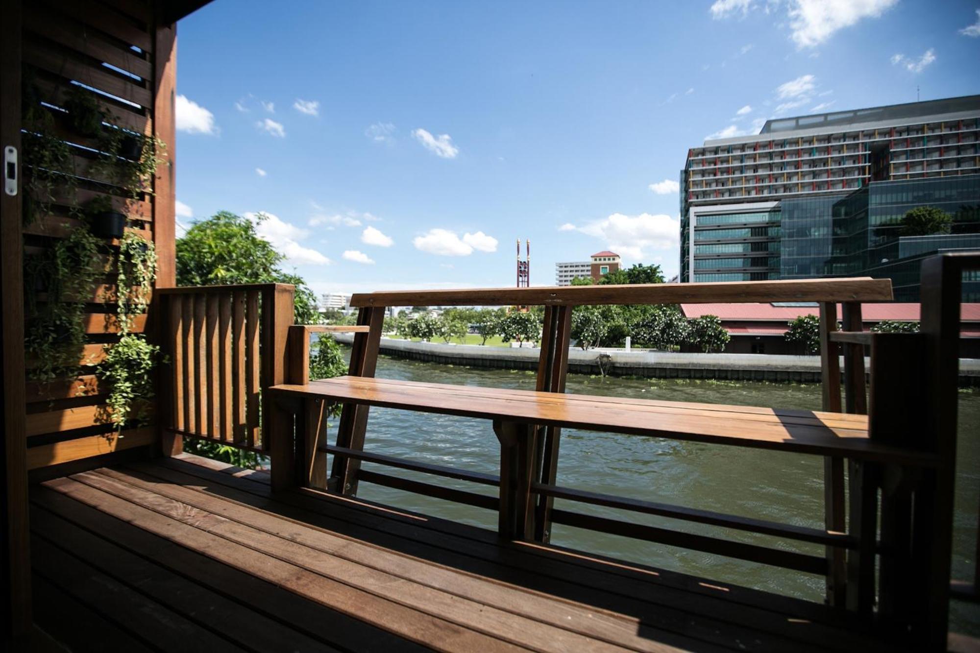 Deluxe with Canal View,1743037876:JPEG