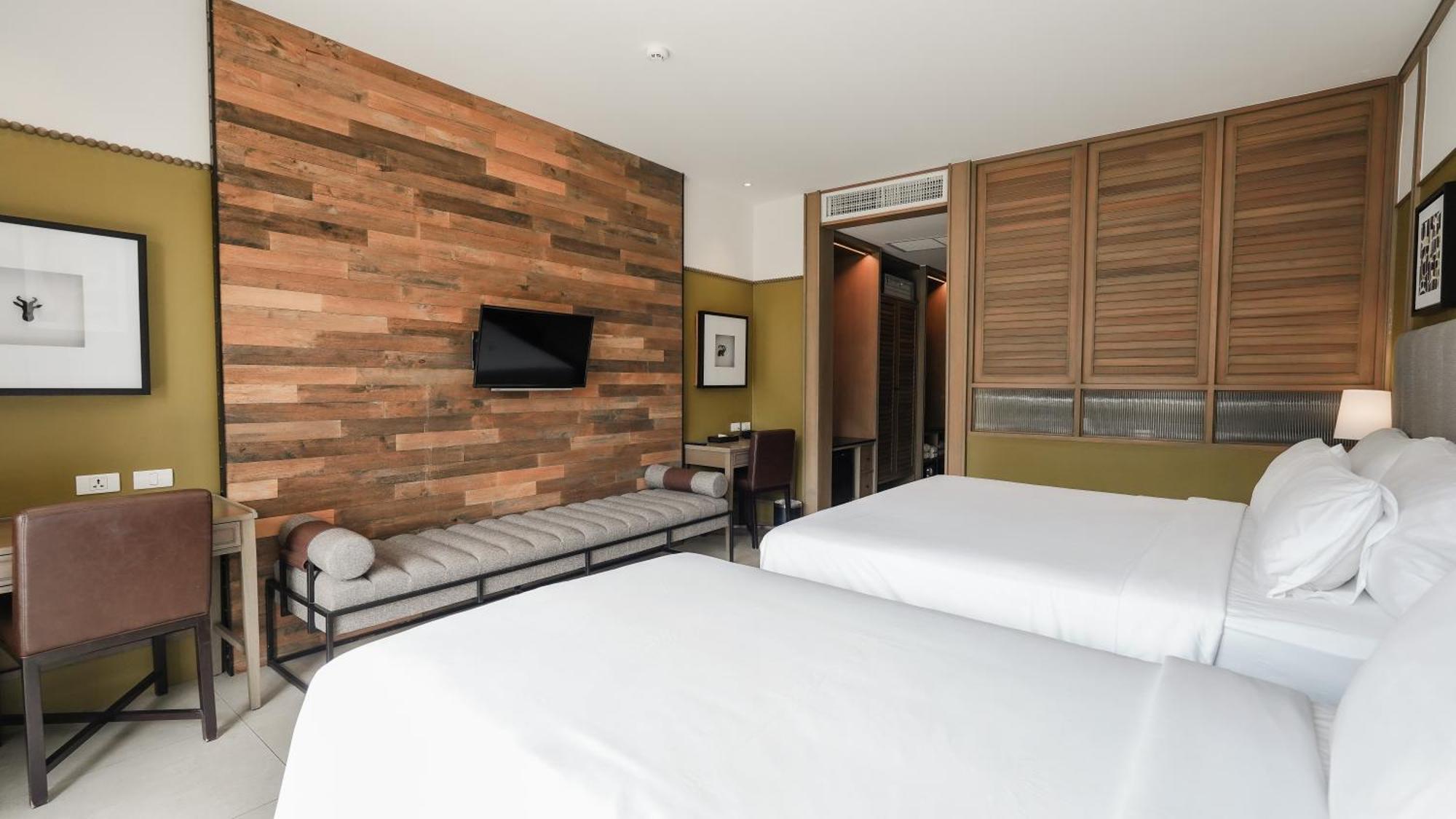 Deluxe Triple Room