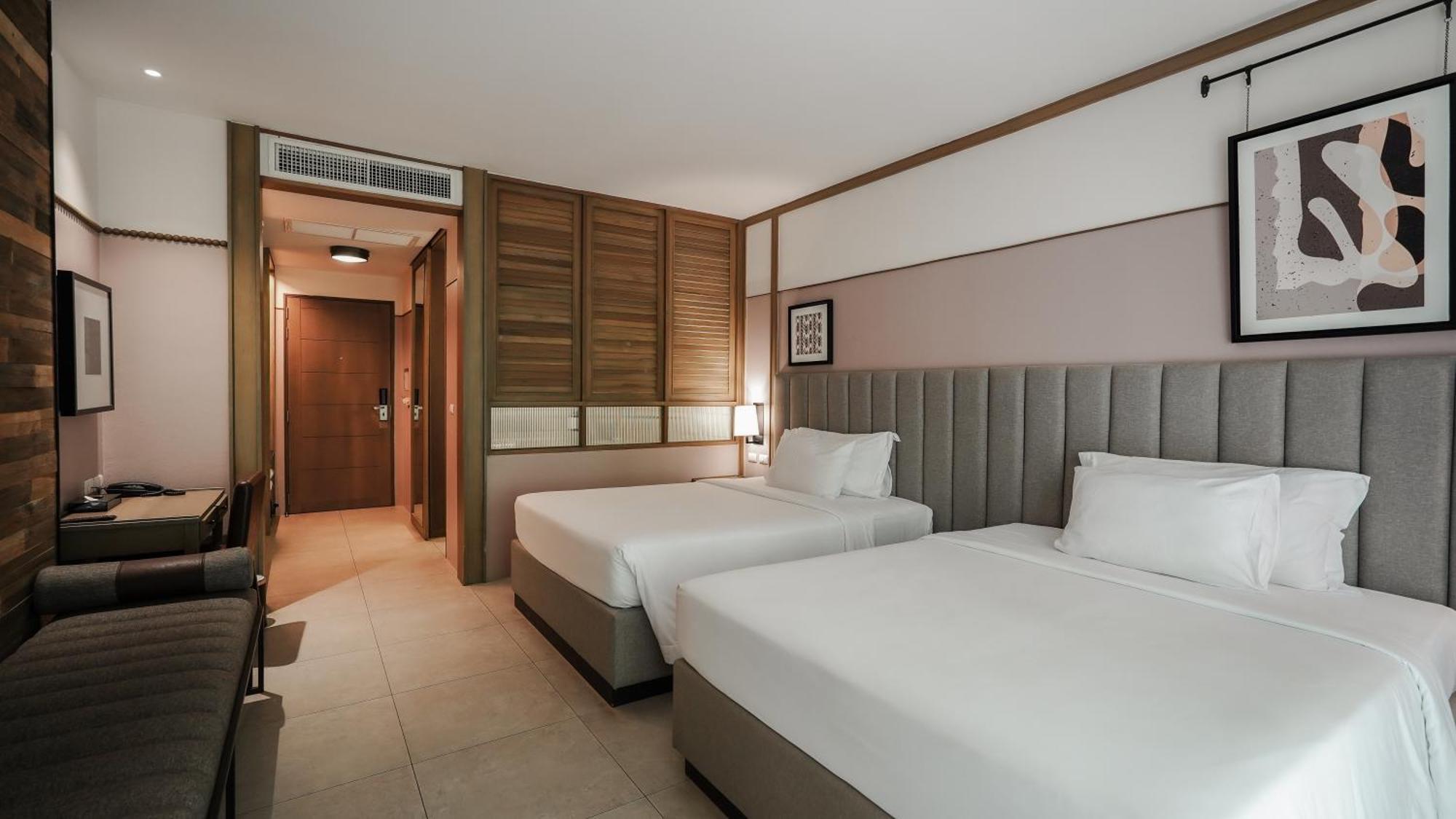 Deluxe Double or Twin Room