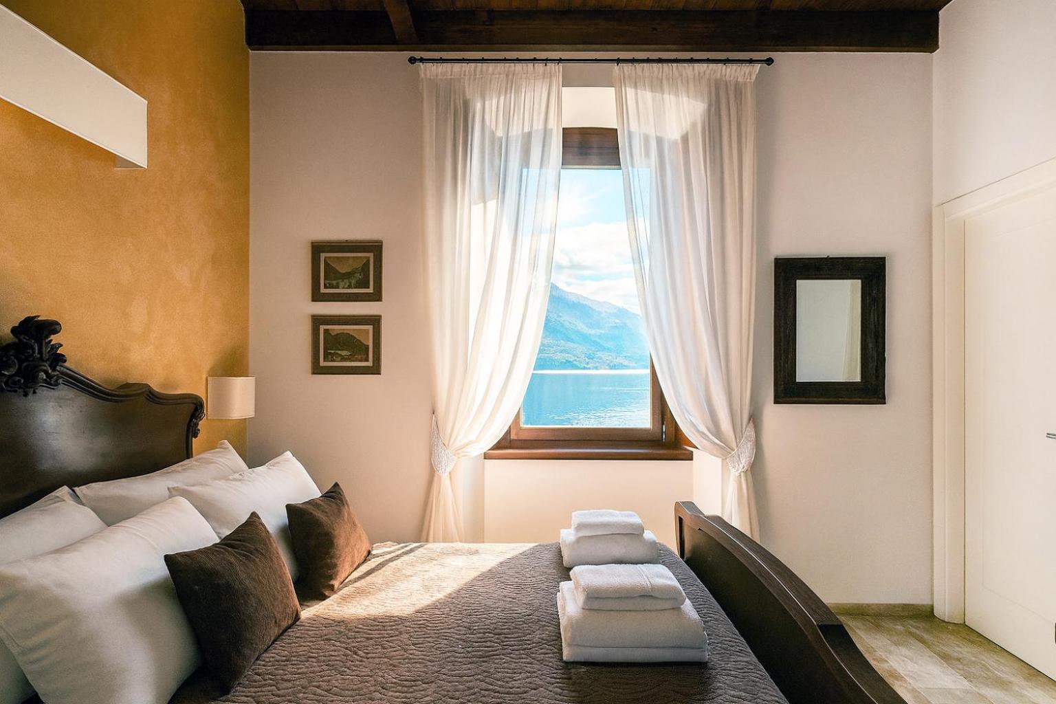 Superior Double Room with Lake View