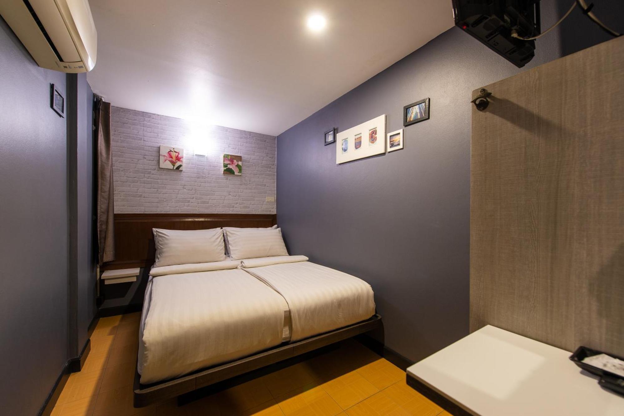 Double Room,1743056199:JPEG