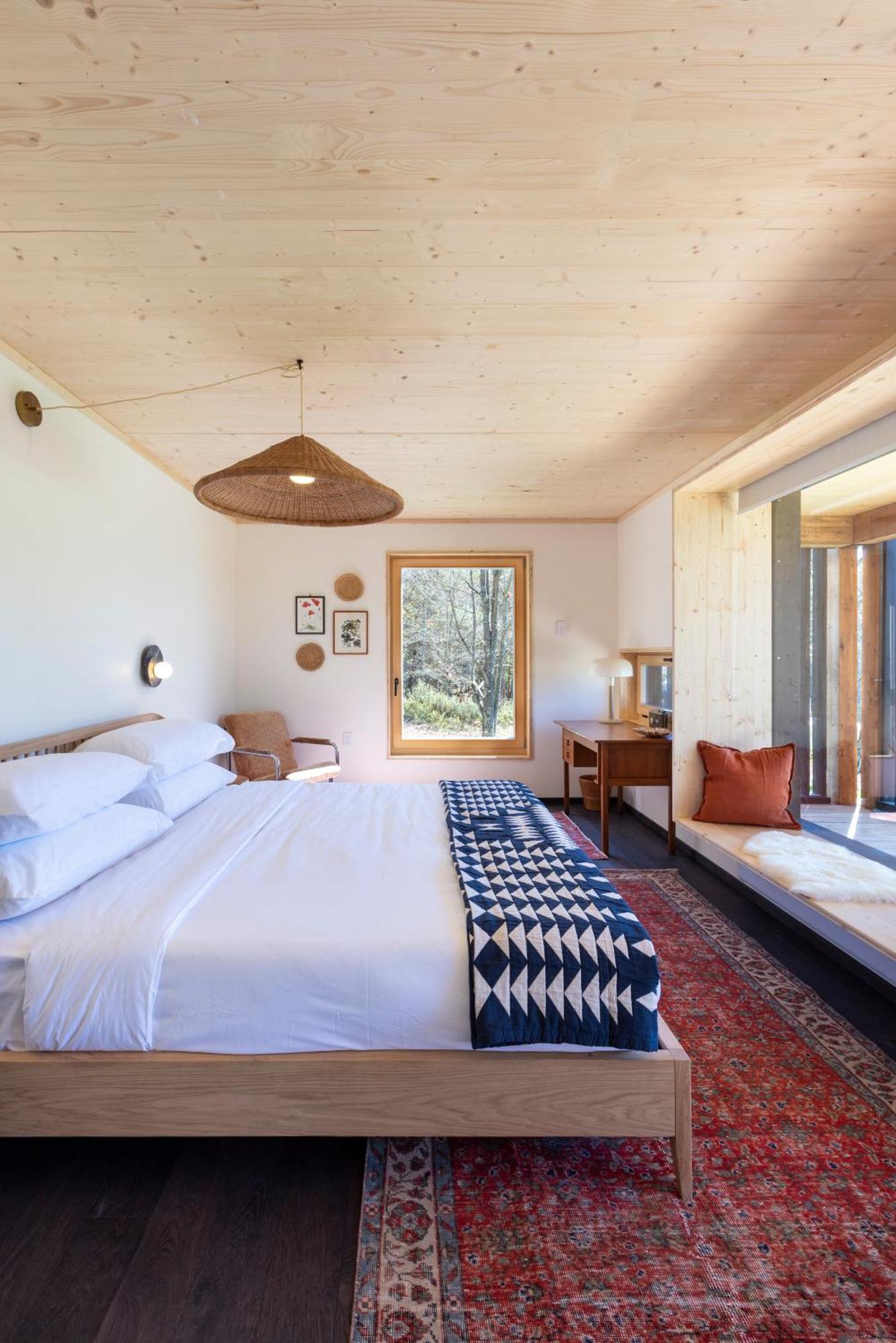 King Room with Mountain View