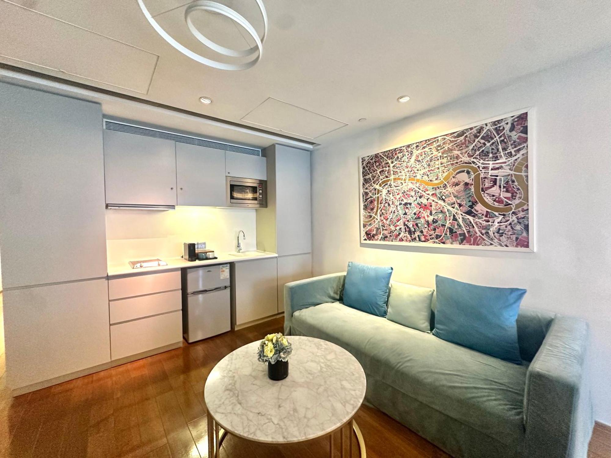Deluxe Harbour View Suite