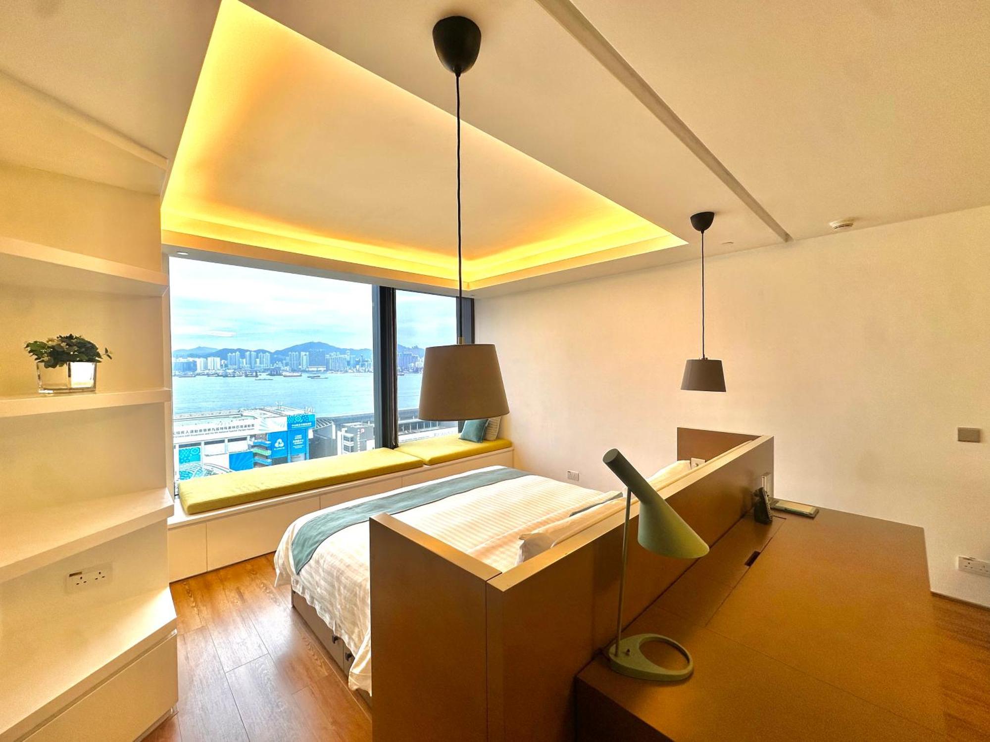 Deluxe Harbour View Suite