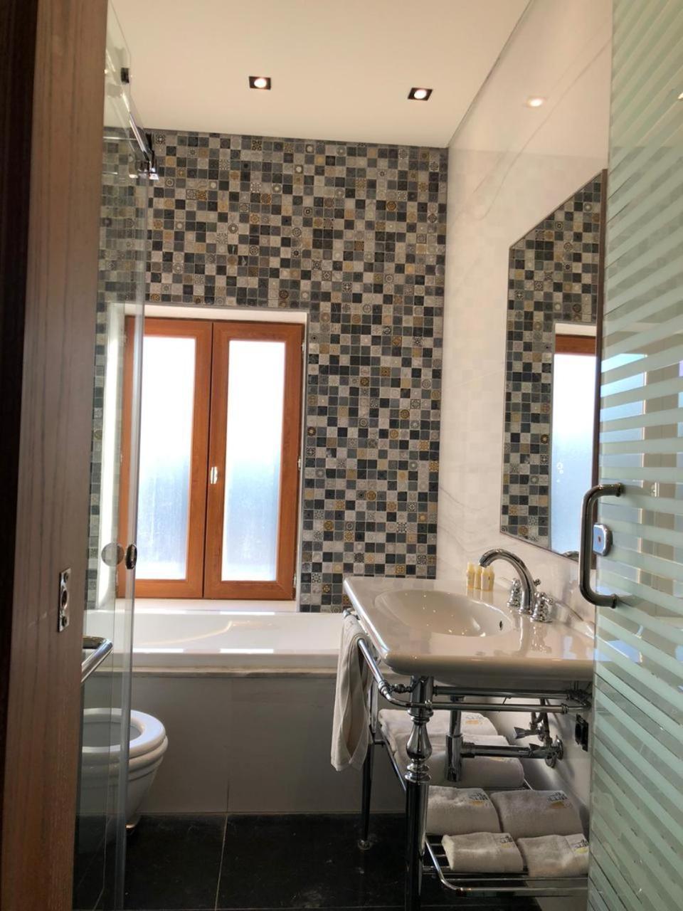 Deluxe Double or Twin Room Sea View