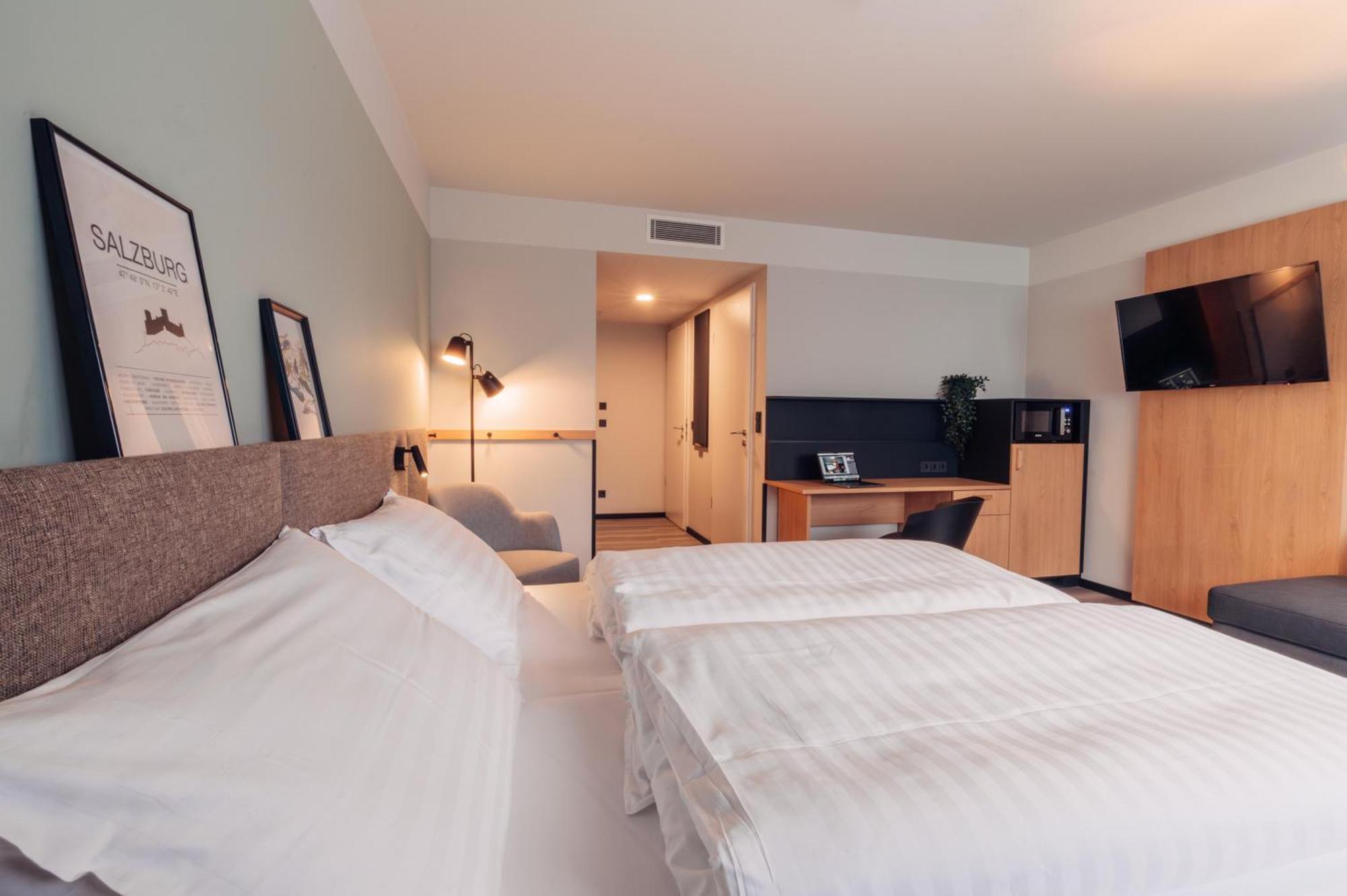 Large Double Room
