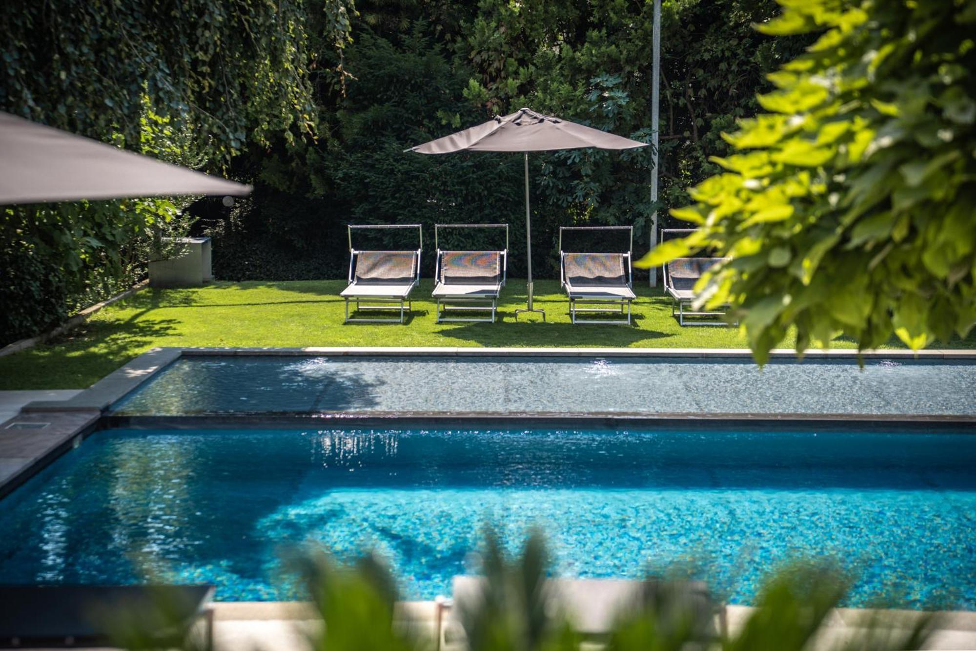 Apartment mit 1 Schlafzimmer, Balkon und Aussicht auf das Wasser