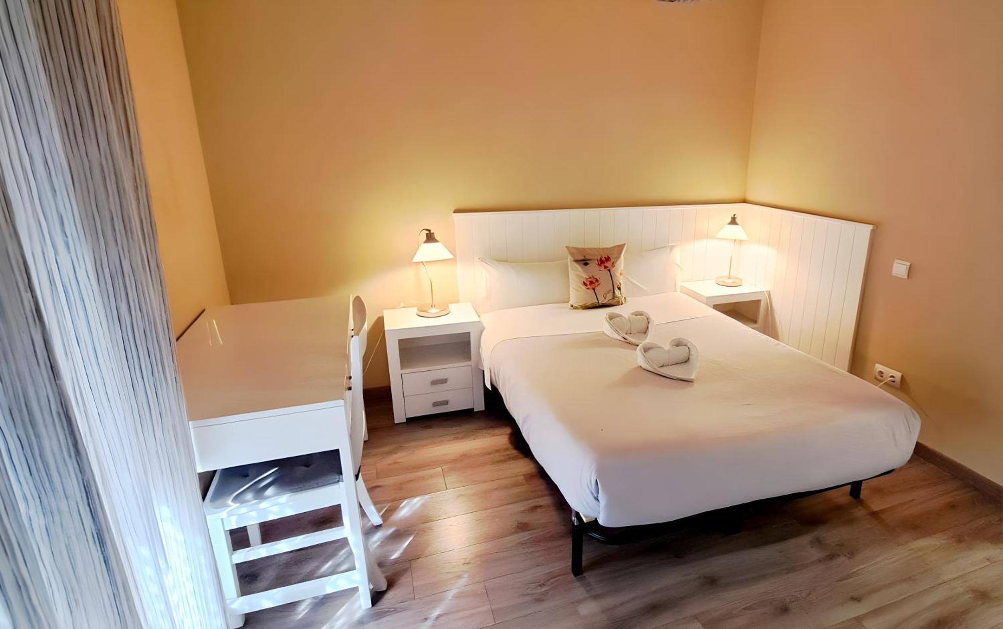 Double Room Private Bathroom