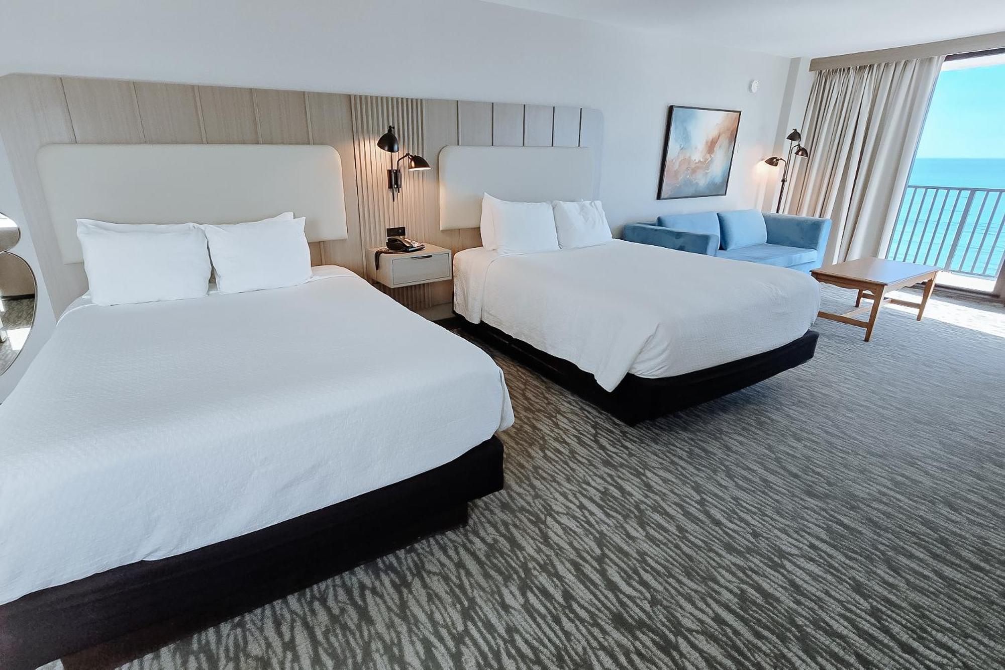 Deluxe Queen Room