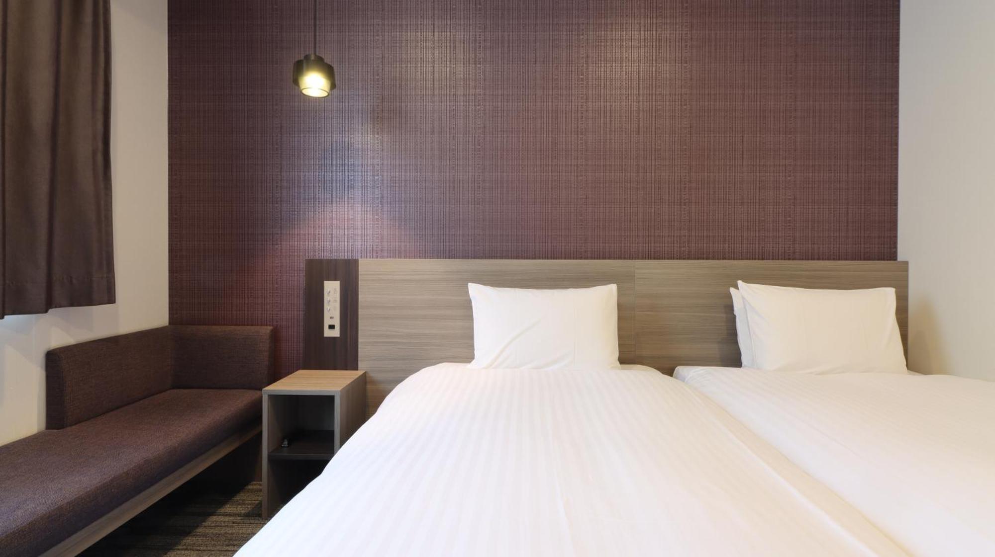 Twin Room,1743415998:JPEG