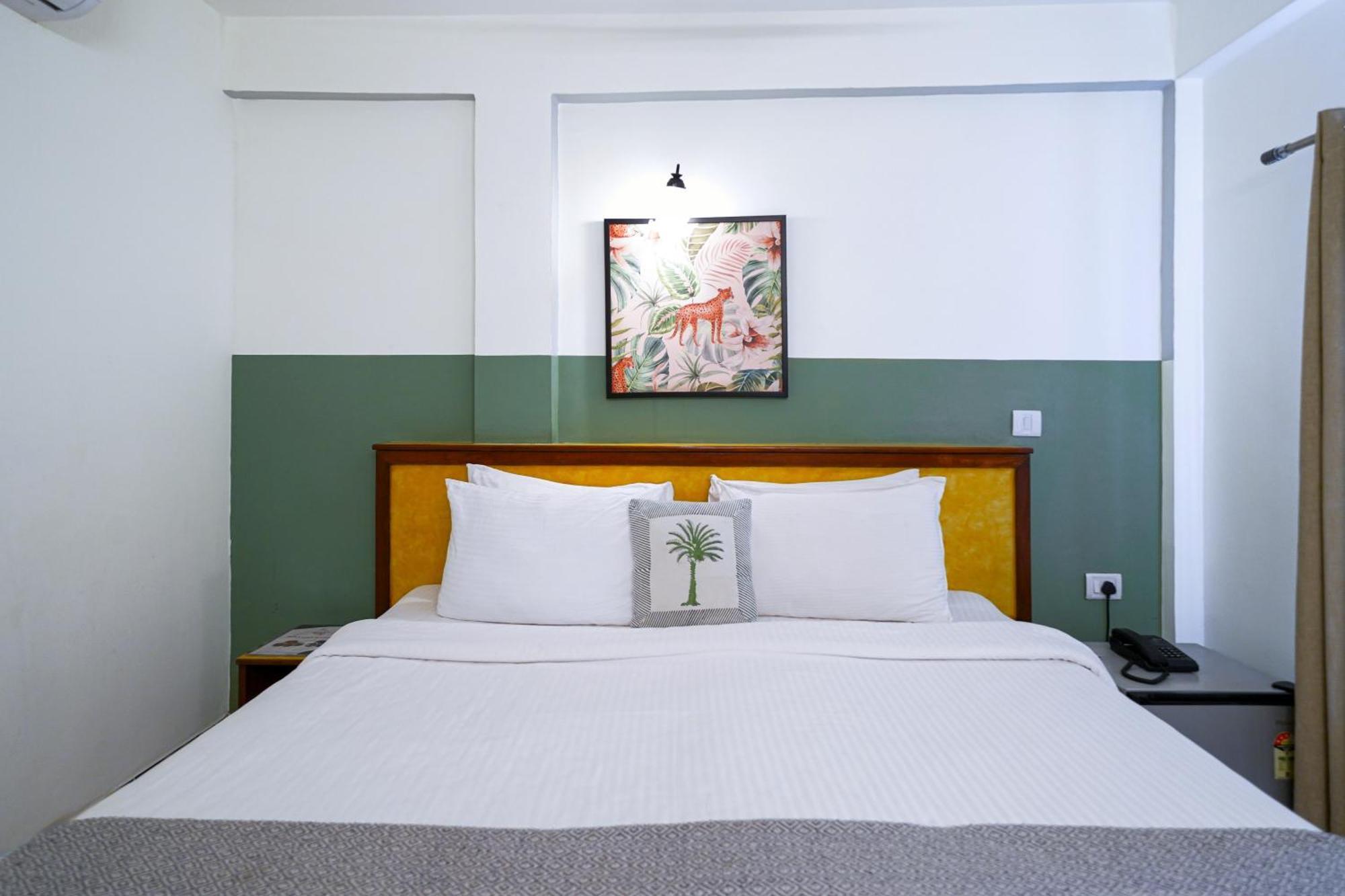 Double Room with Pool View
