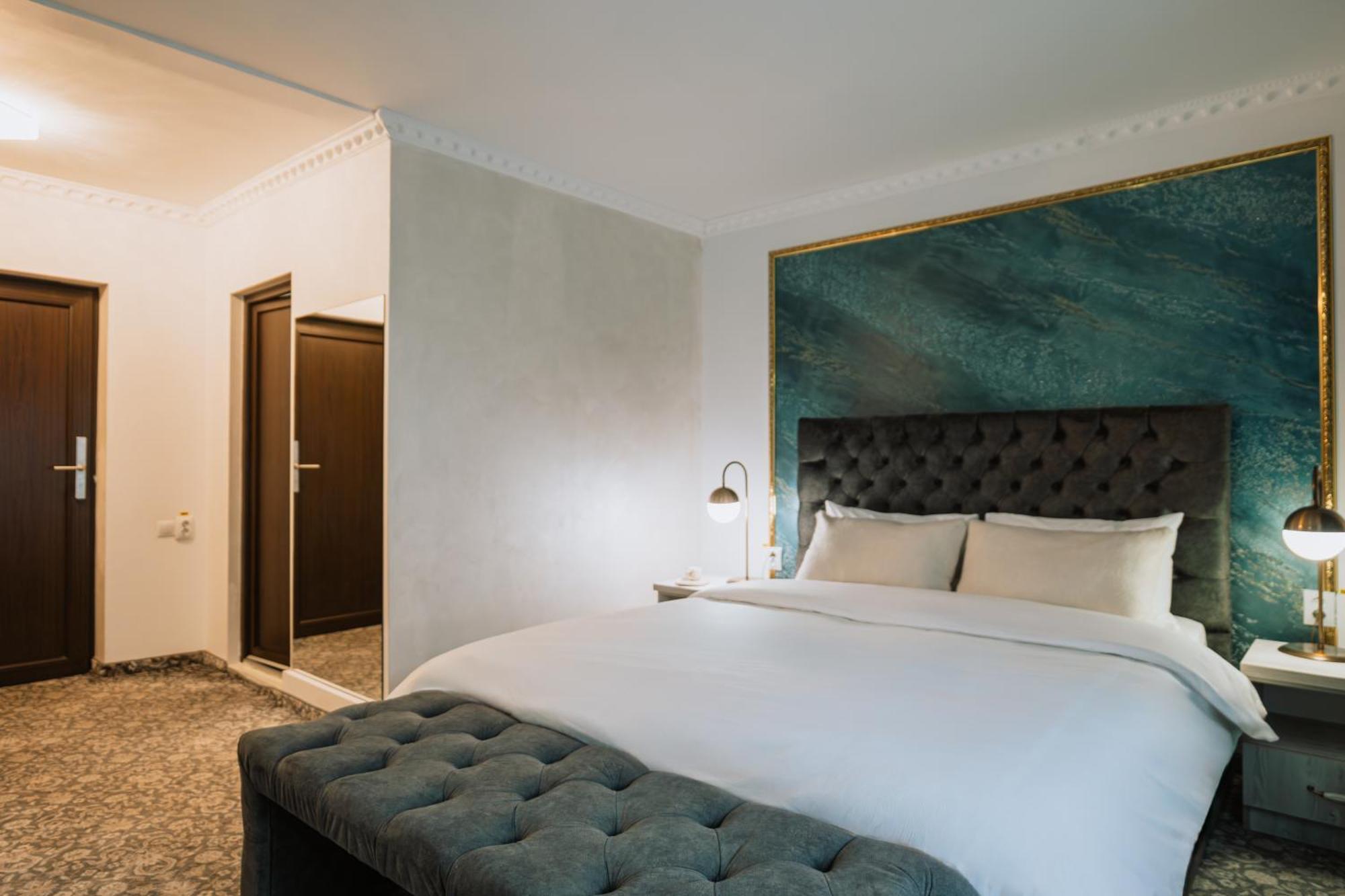 Double Room with Mountain View