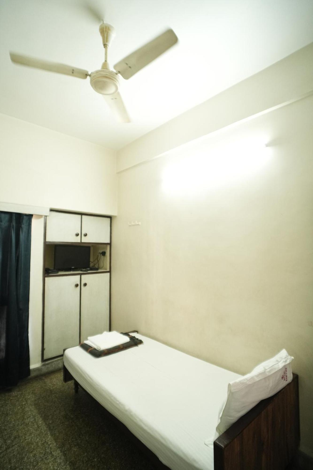 Economy Single Room
