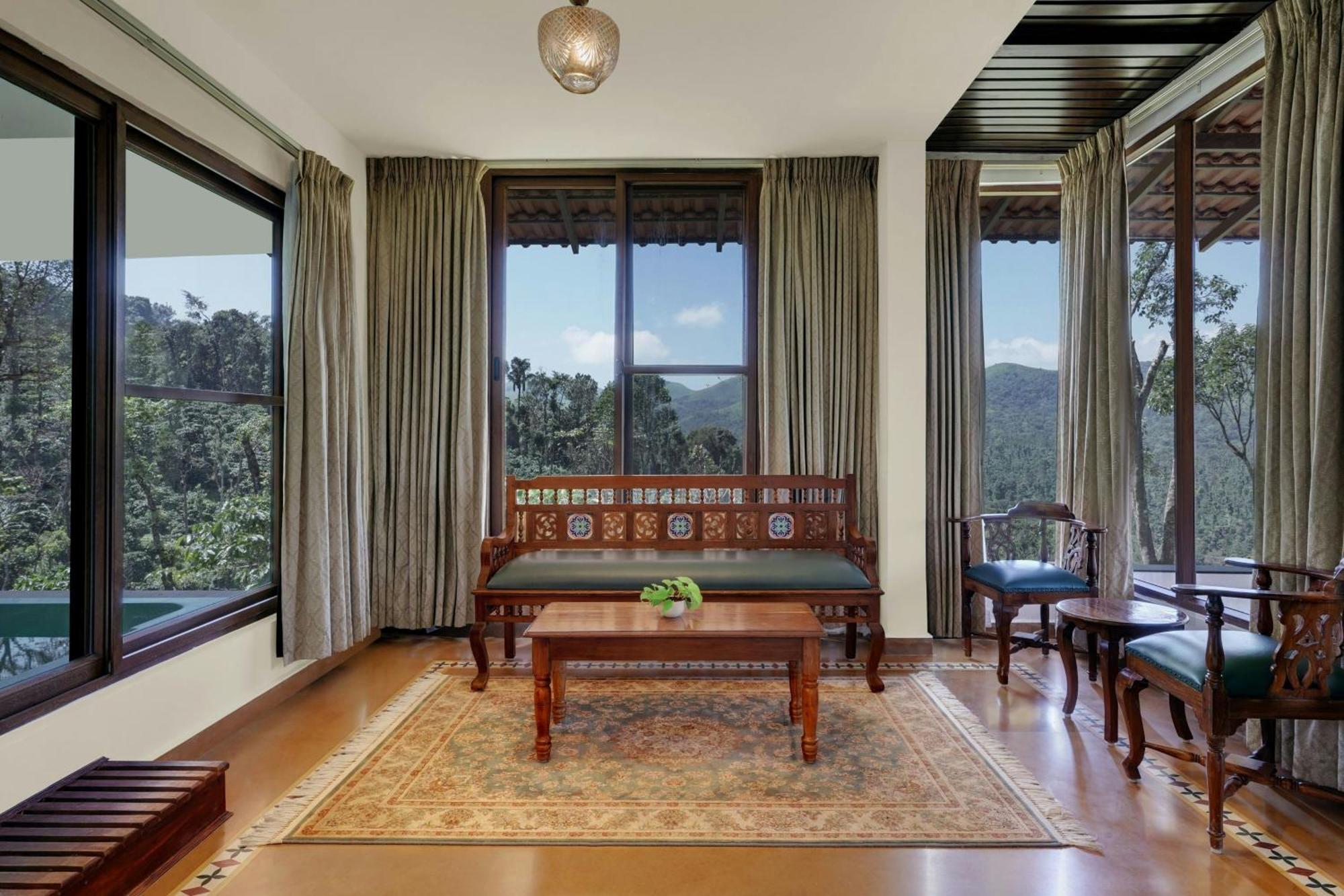 Hazel Two-Bedroom Suite with Two King Beds