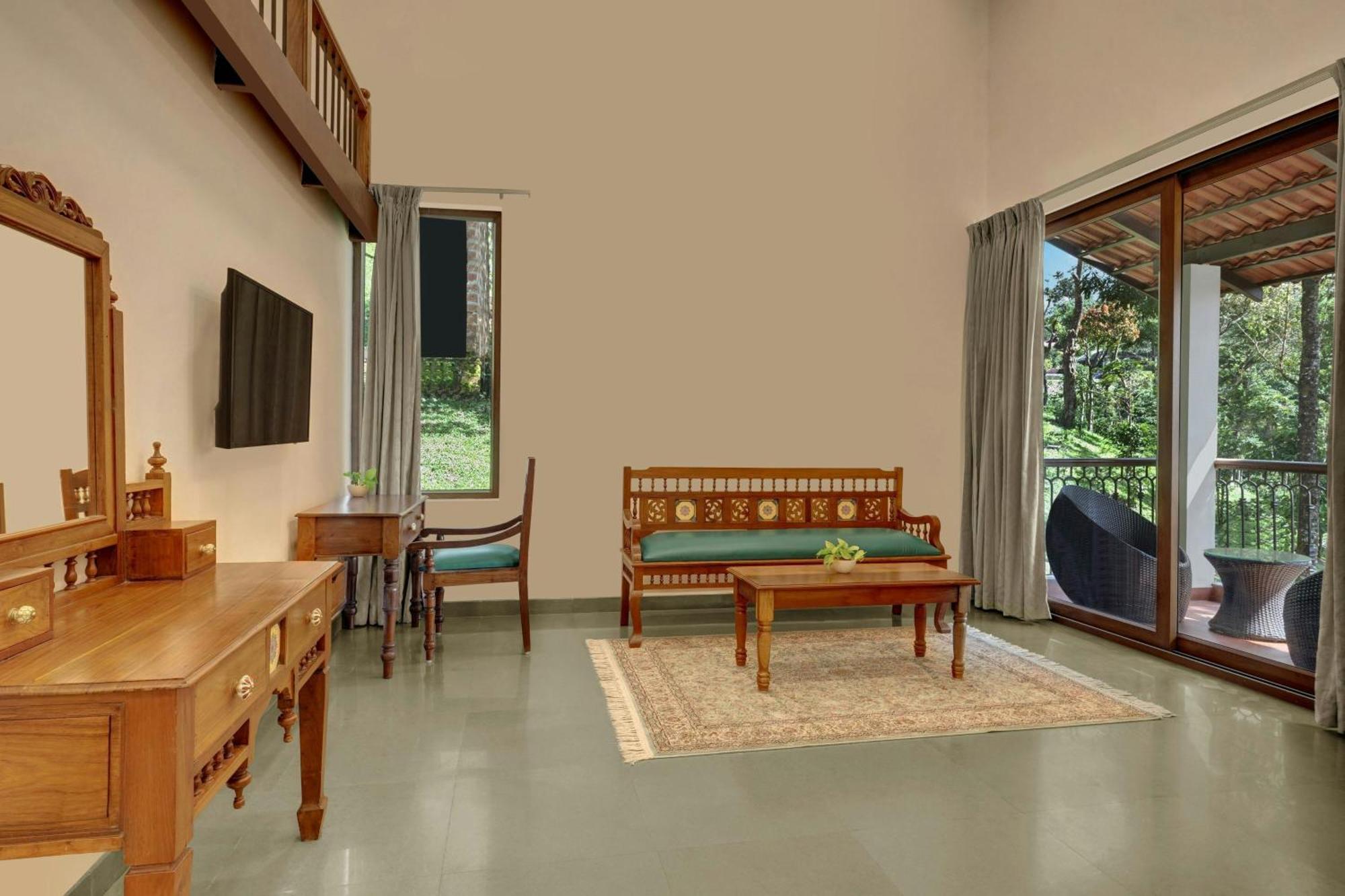 Fern Classic Premium One-Bedroom Villa with King Bed and Mountain View