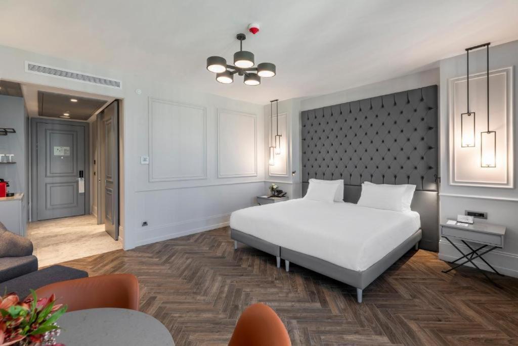 Quarto Superior com Cama King-size