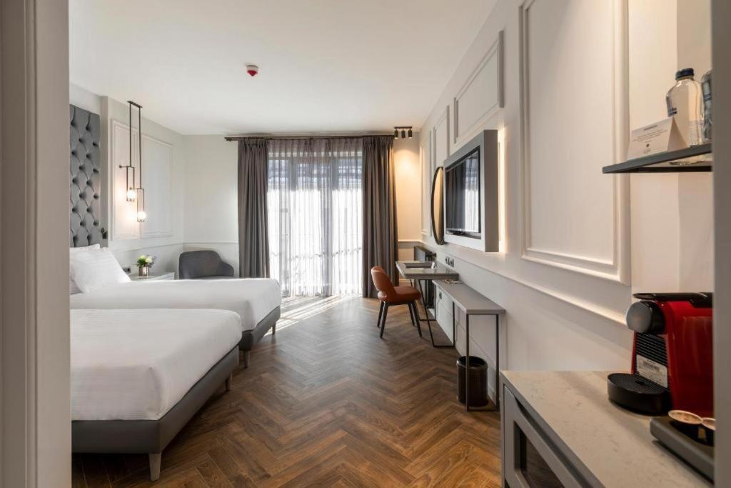 Superior Double or Twin Room,1743589257:JPEG