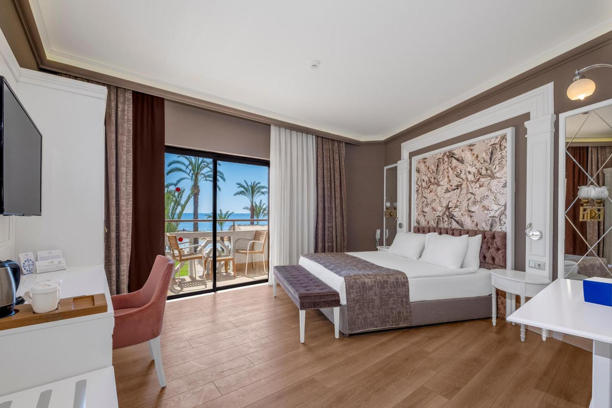 Double Room with Balcony (3 Adults)