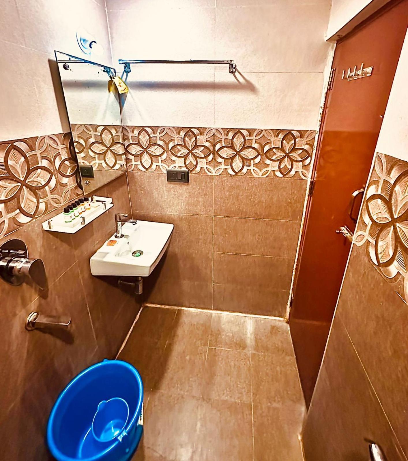 Triple Room with City View