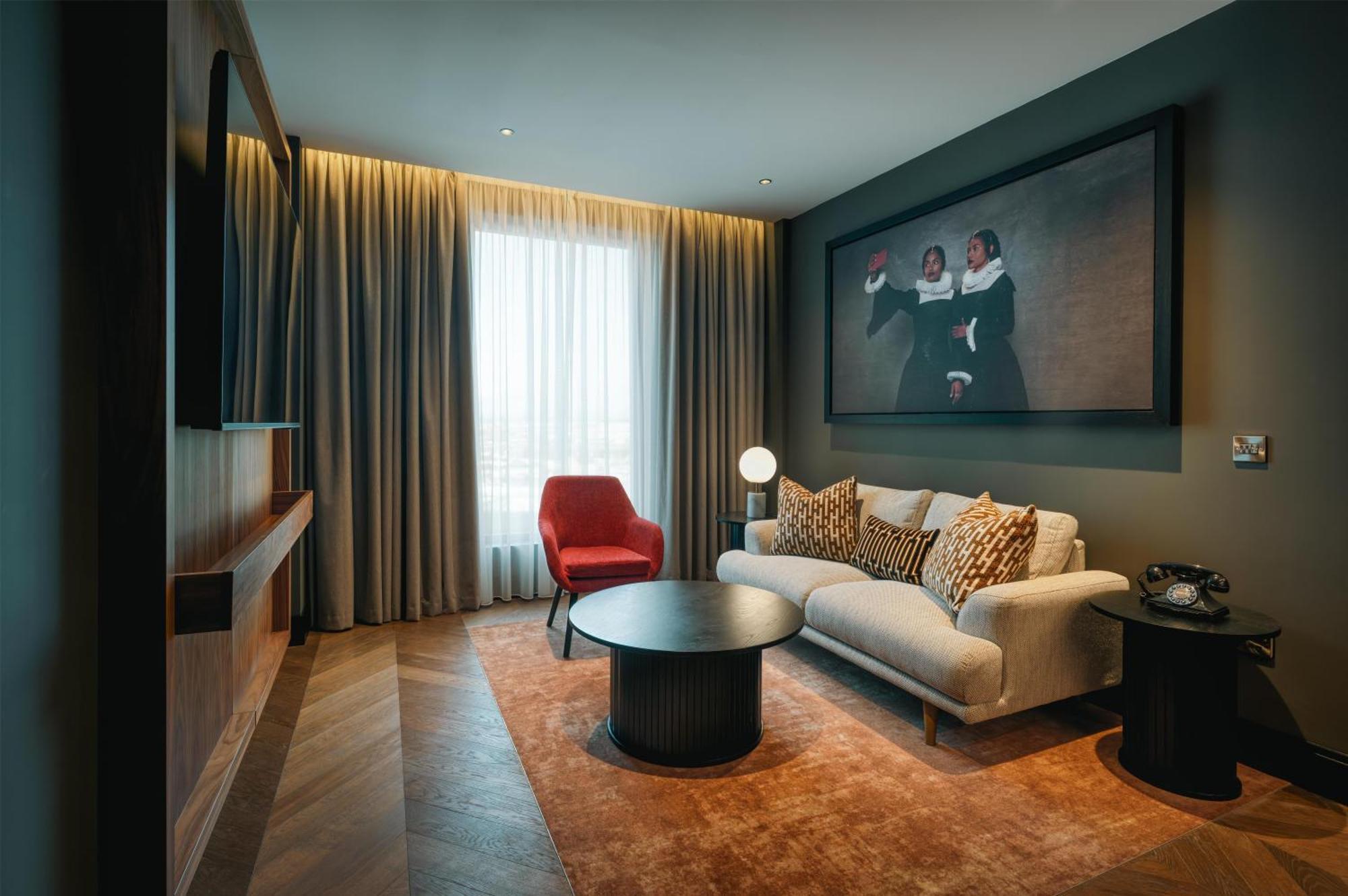 One-Bedroom Suite,1743864463:JPEG