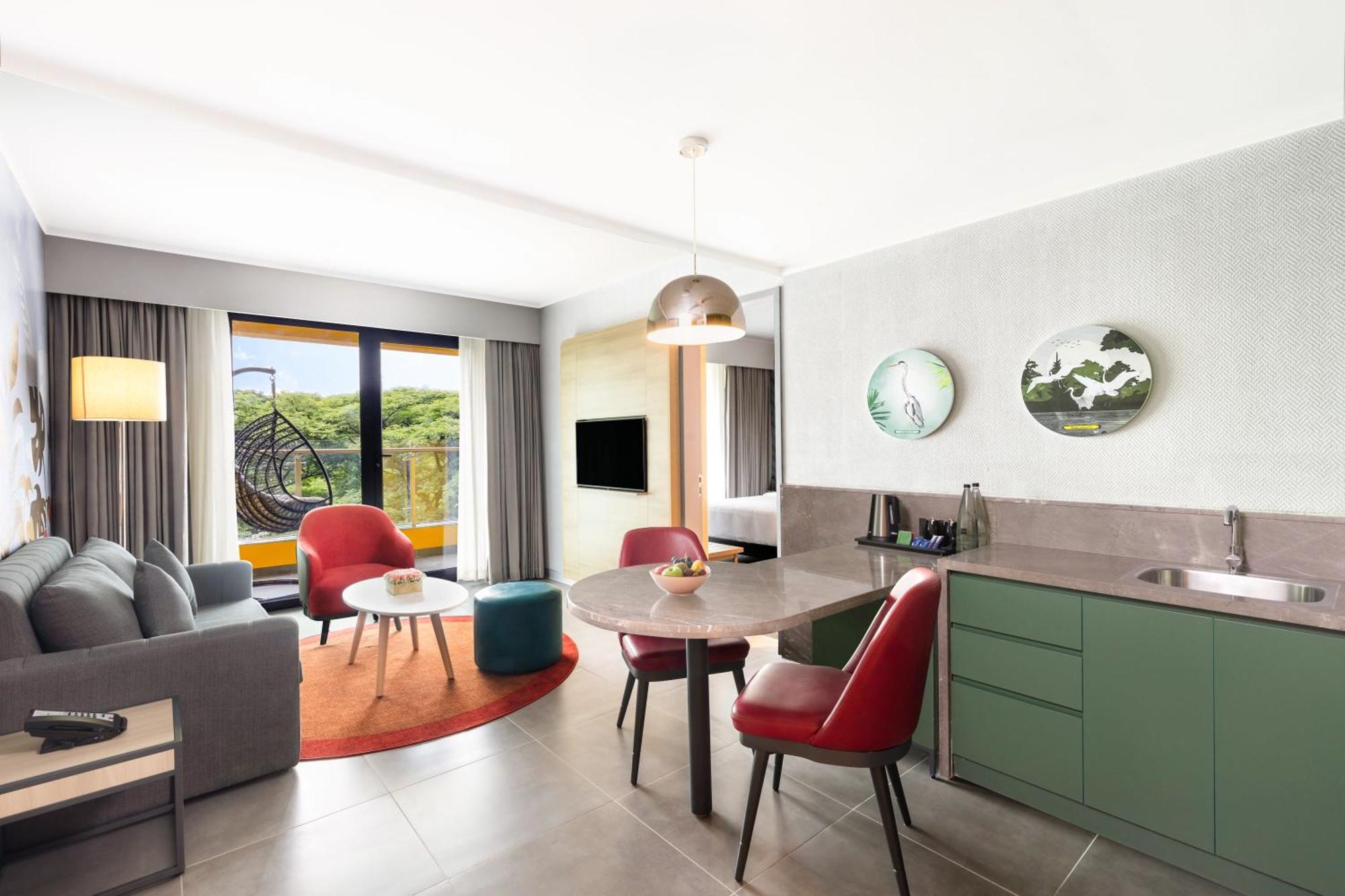 Superior Queen Suite Balcony Room with 10% off on SPA, 1+1 on IMFL at Flamingo