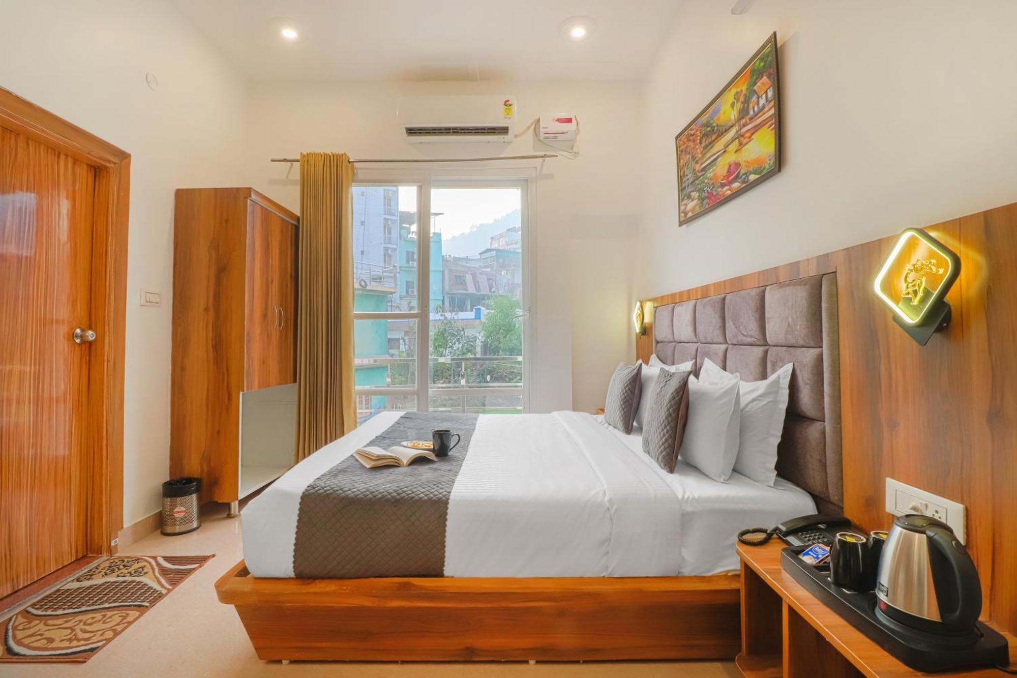 Deluxe Double Room with Balcony