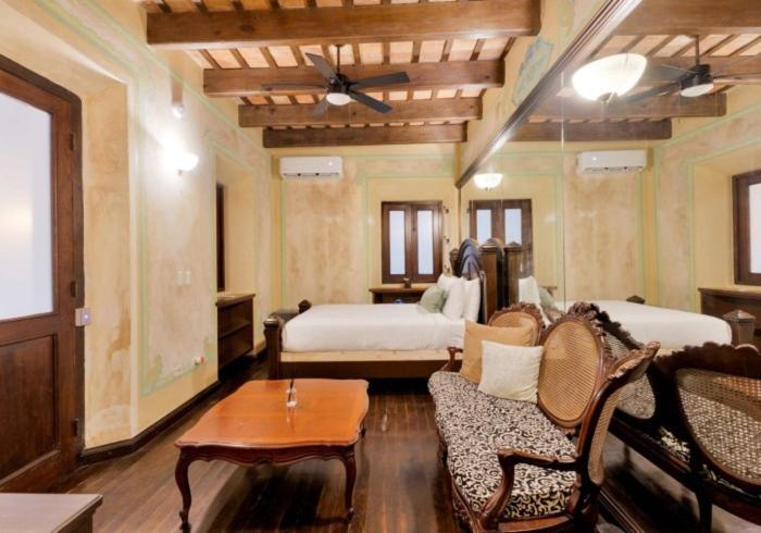 Queen Room