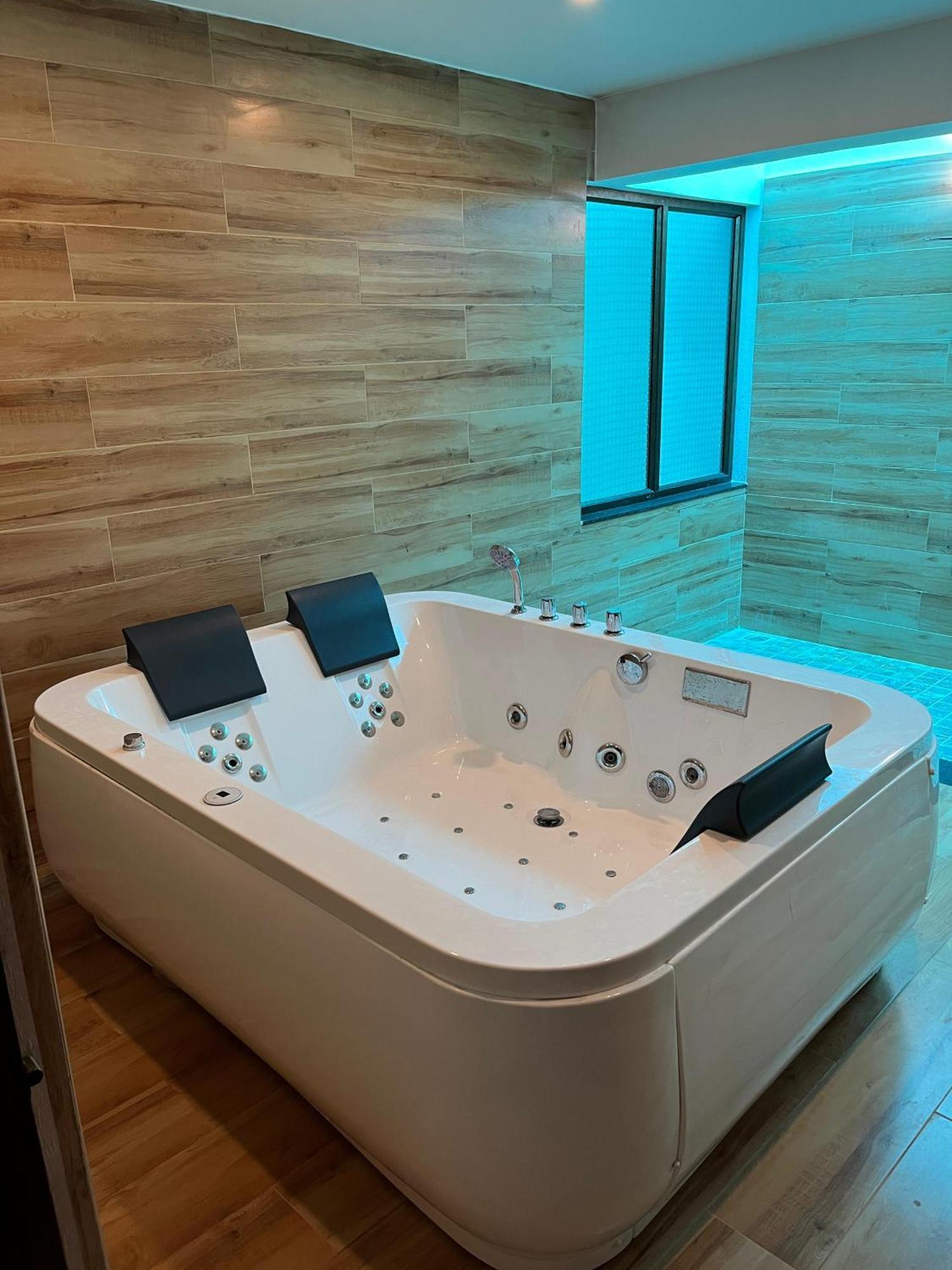 Premium Quadruple Room