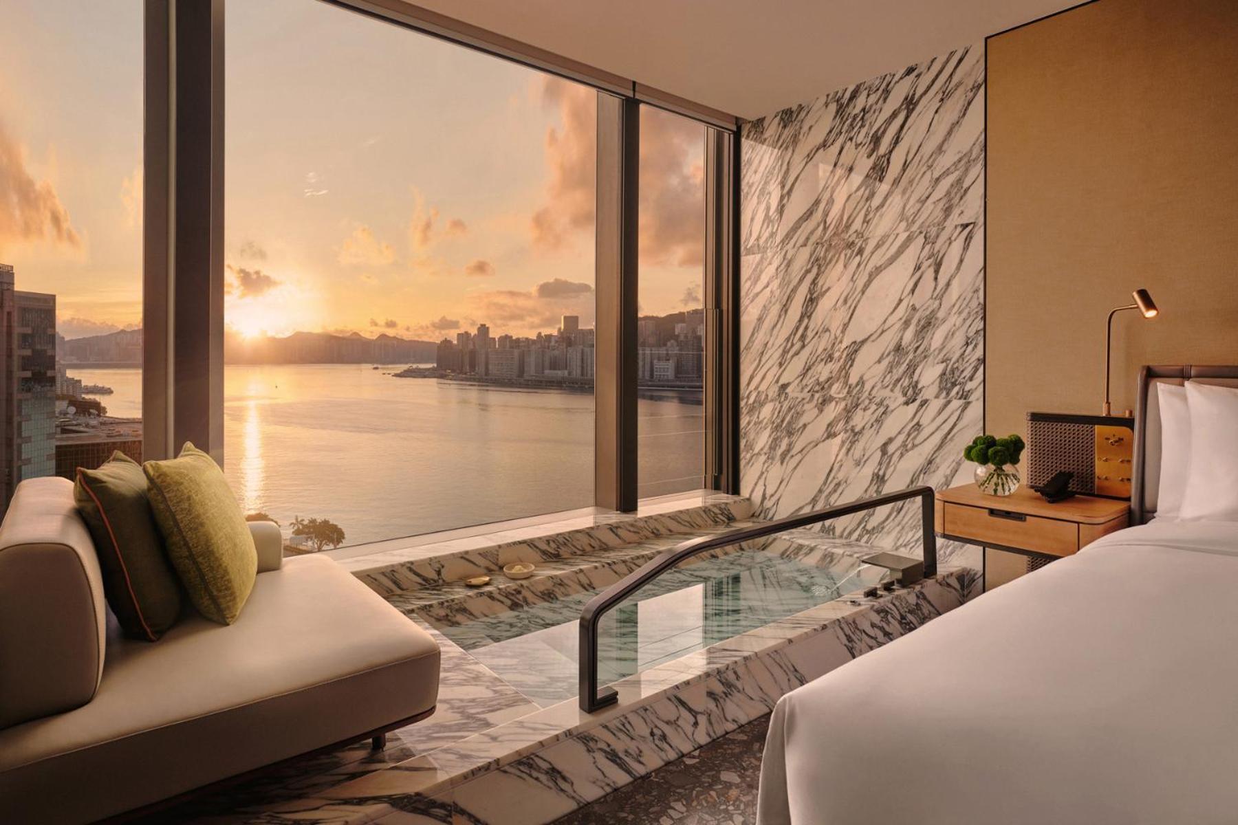 Premium King Room with Sea View