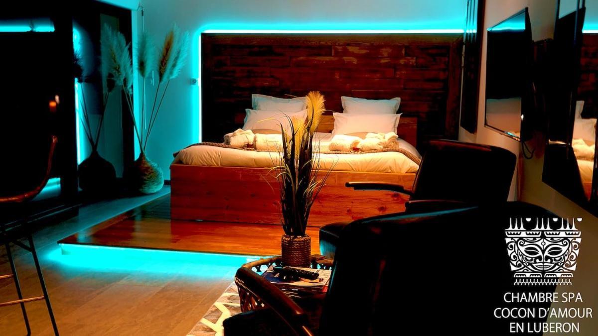 Chambre Lit King-Size avec Baignoire Spa