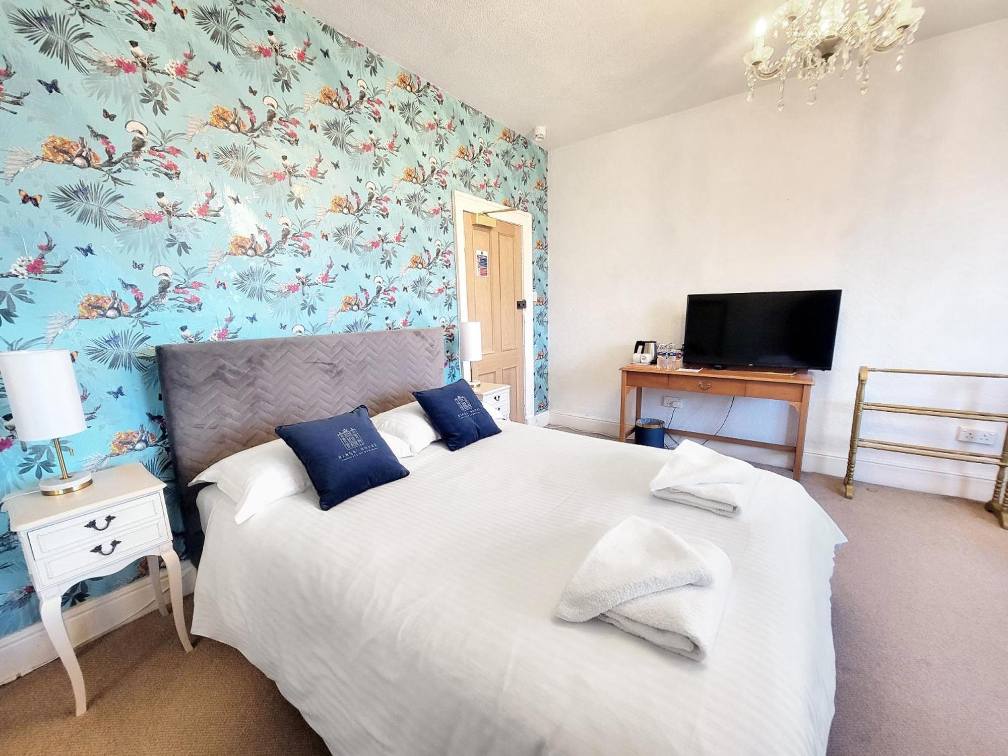 Deluxe Double Room with Sea View,1744526825:JPEG