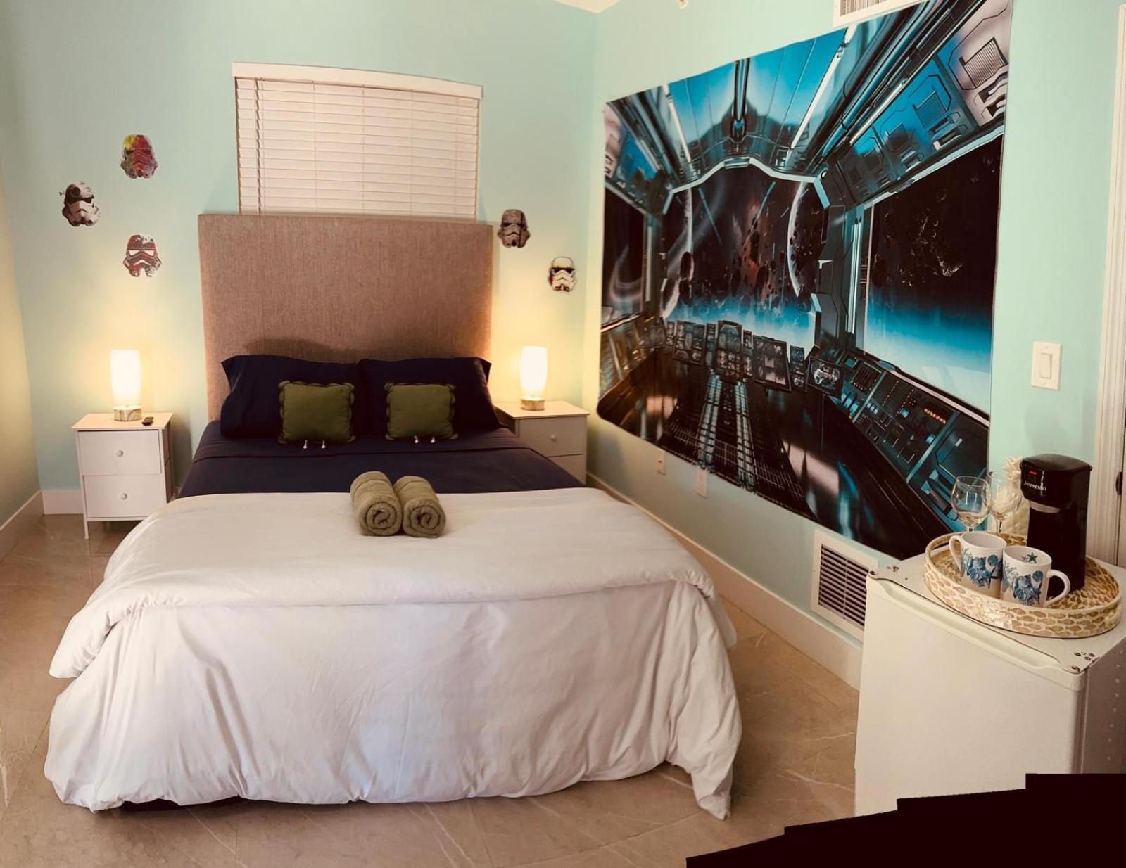 Deluxe Queen Room