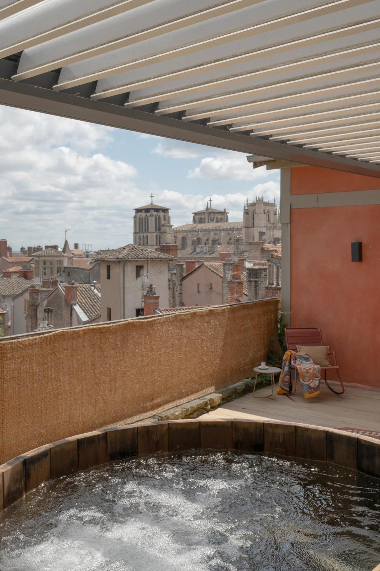 Maison Rose – bain nordique jacuzzi
