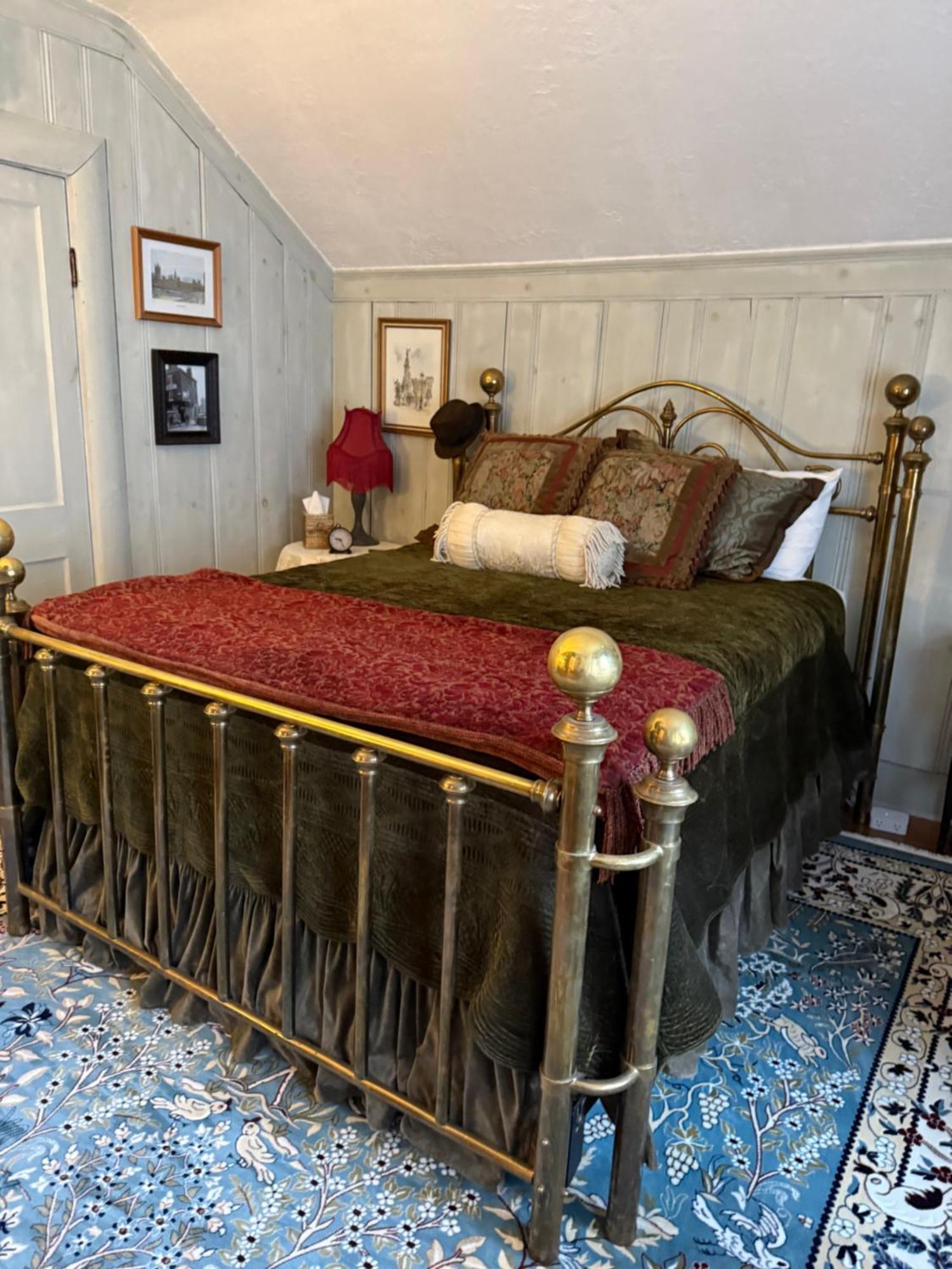 Standard Double Room with Bath