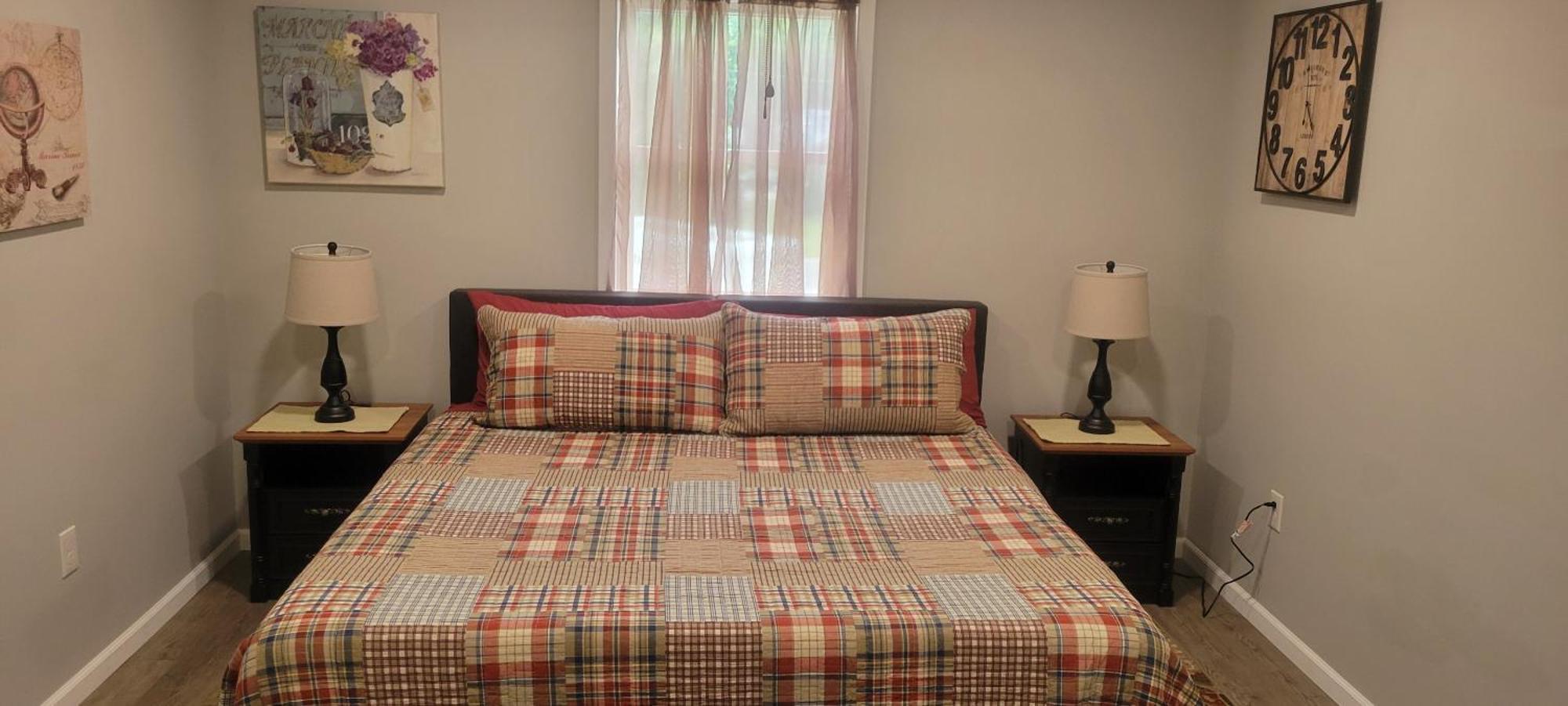 Deluxe King Room