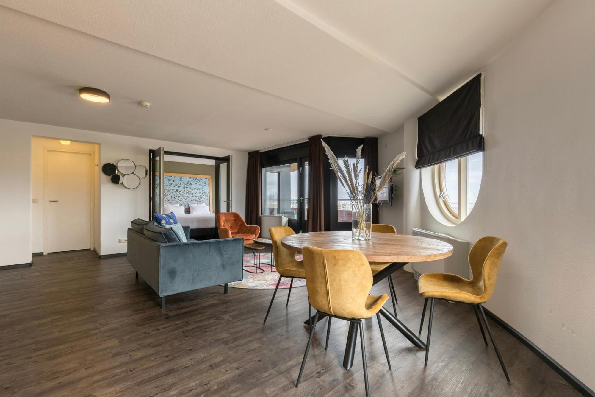 Comfort Kamer met 1 tweepersoonsbed en twee aparte bedden
