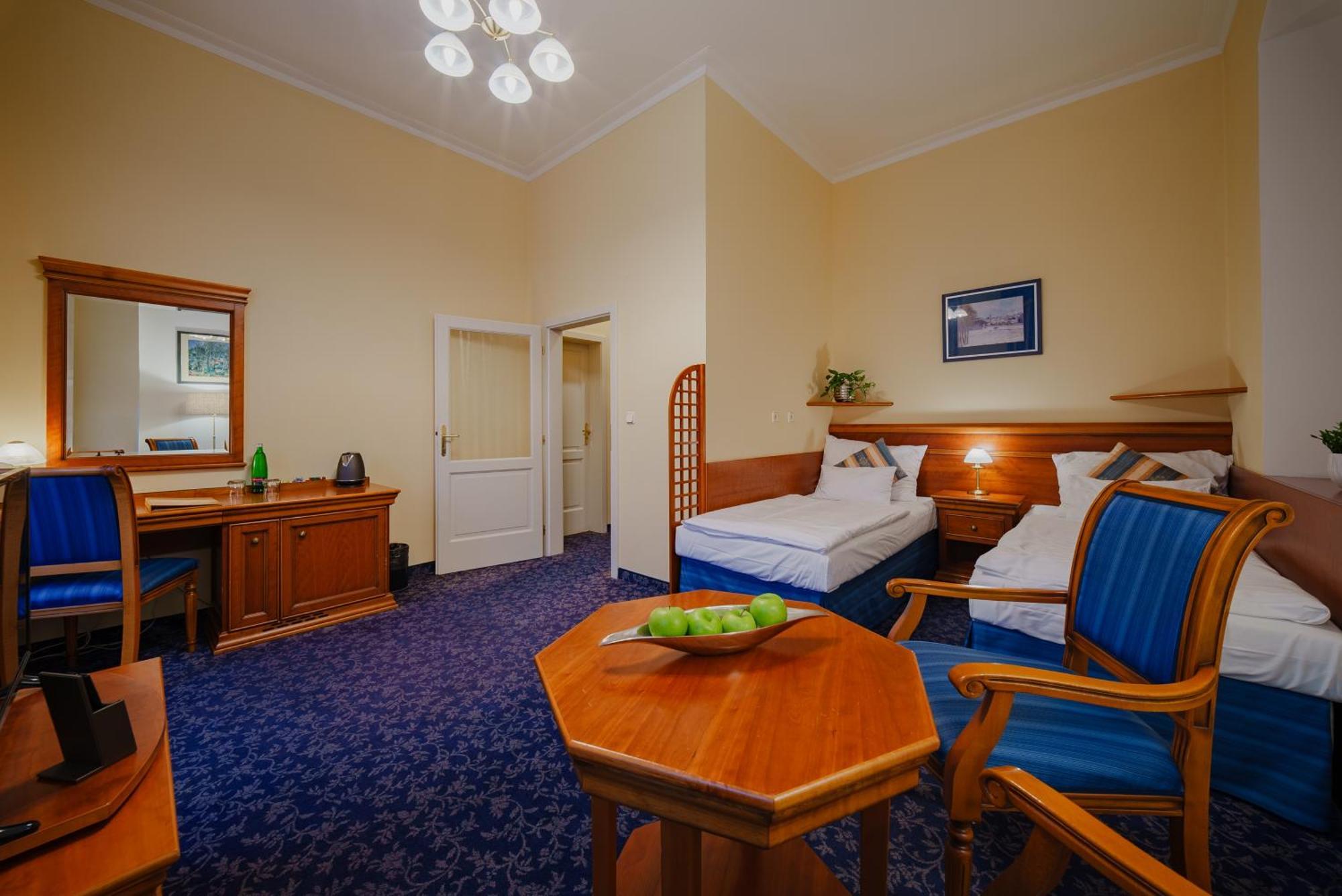 Economy Twin Room