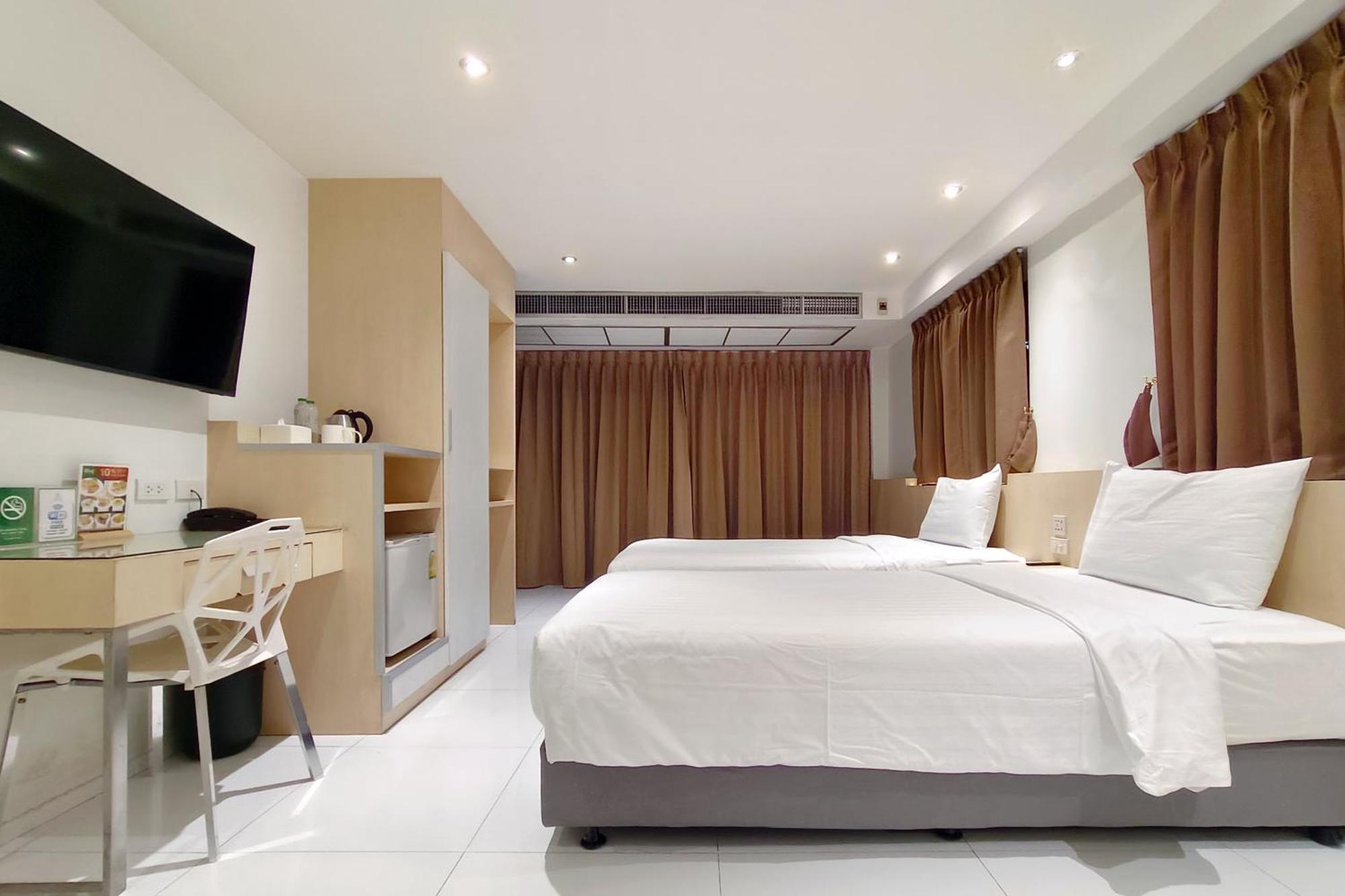 Deluxe Twin Room