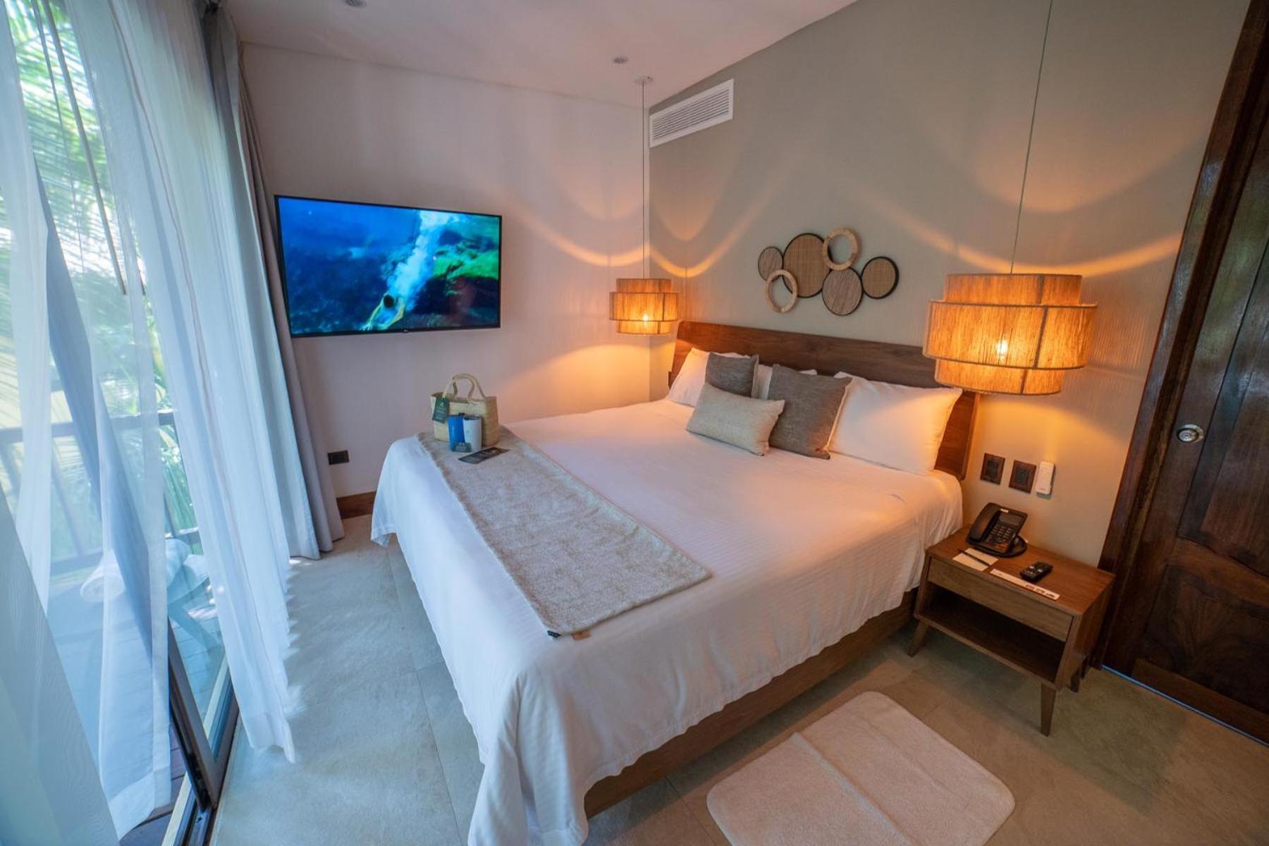 Superior King Room