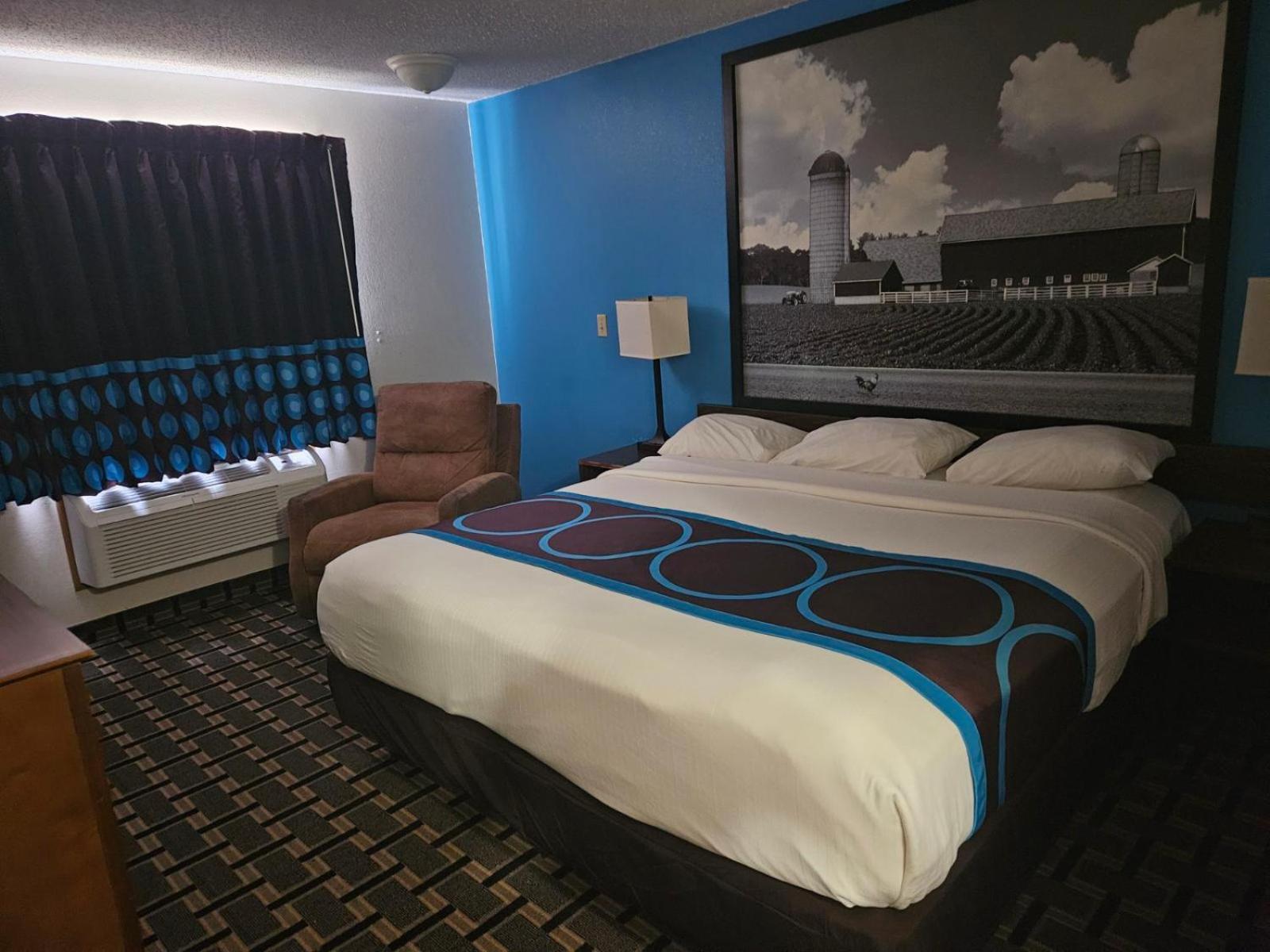 King Room - Non-Smoking