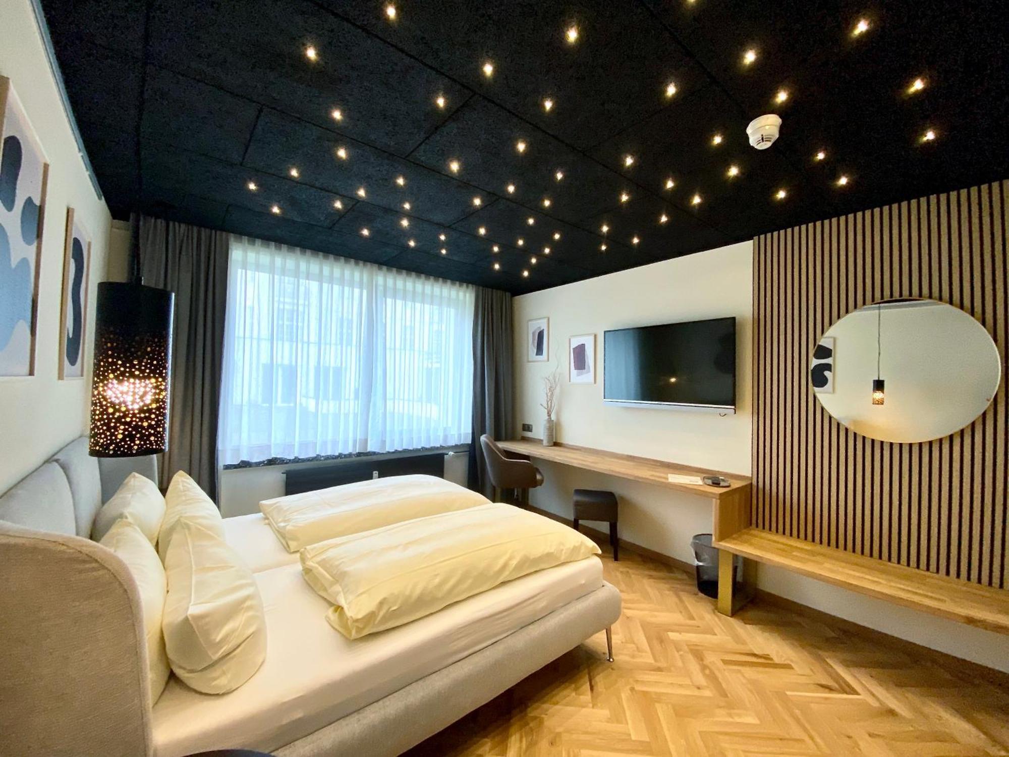 Standard Double Room,1746884909:JPEG
