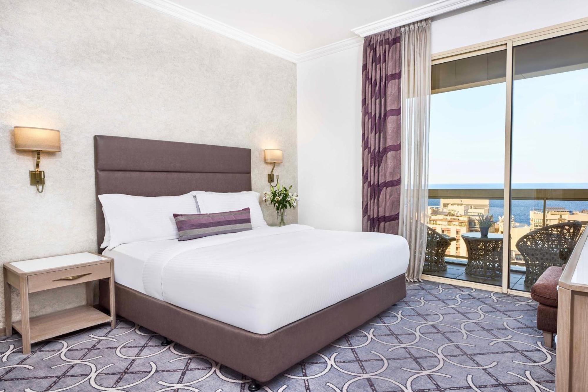 Sea View One Bedroom Suite  with Lounge Access